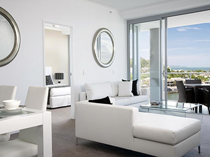 Oaks Gateway Suites — photo 4