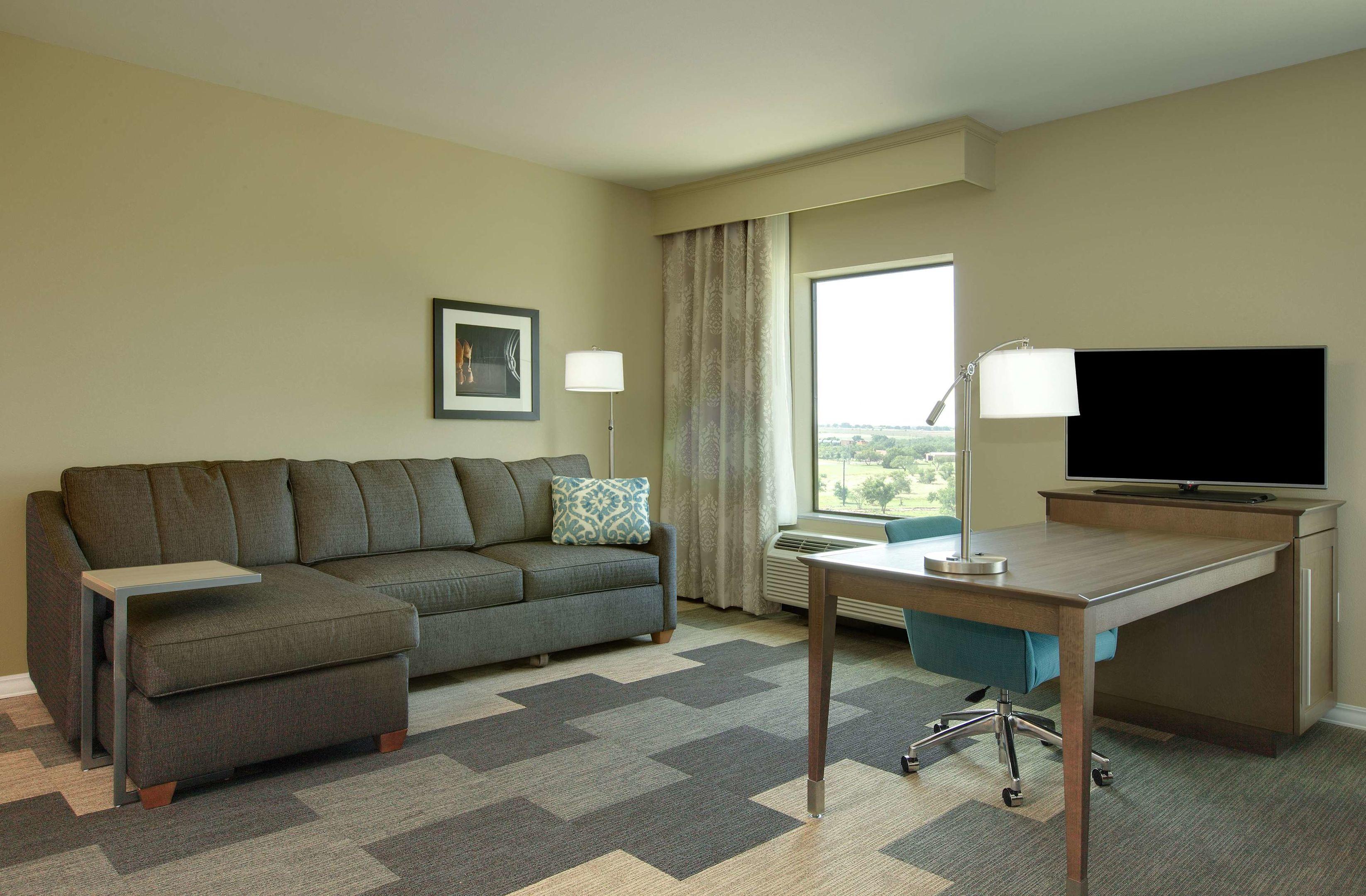 Hampton Inn Snyder — photo 4