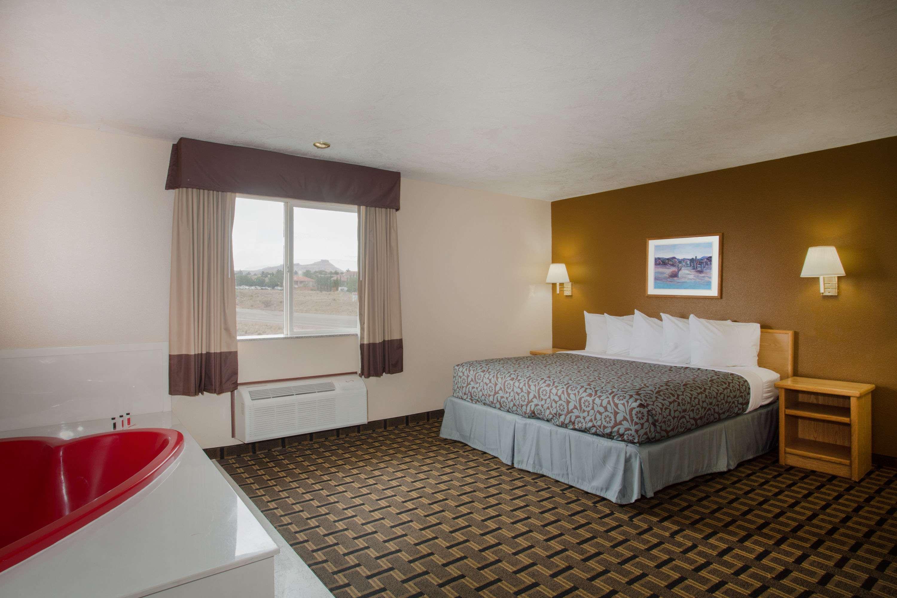 Days Inn by Wyndham Hurricane/Zion National Park Area — photo 5