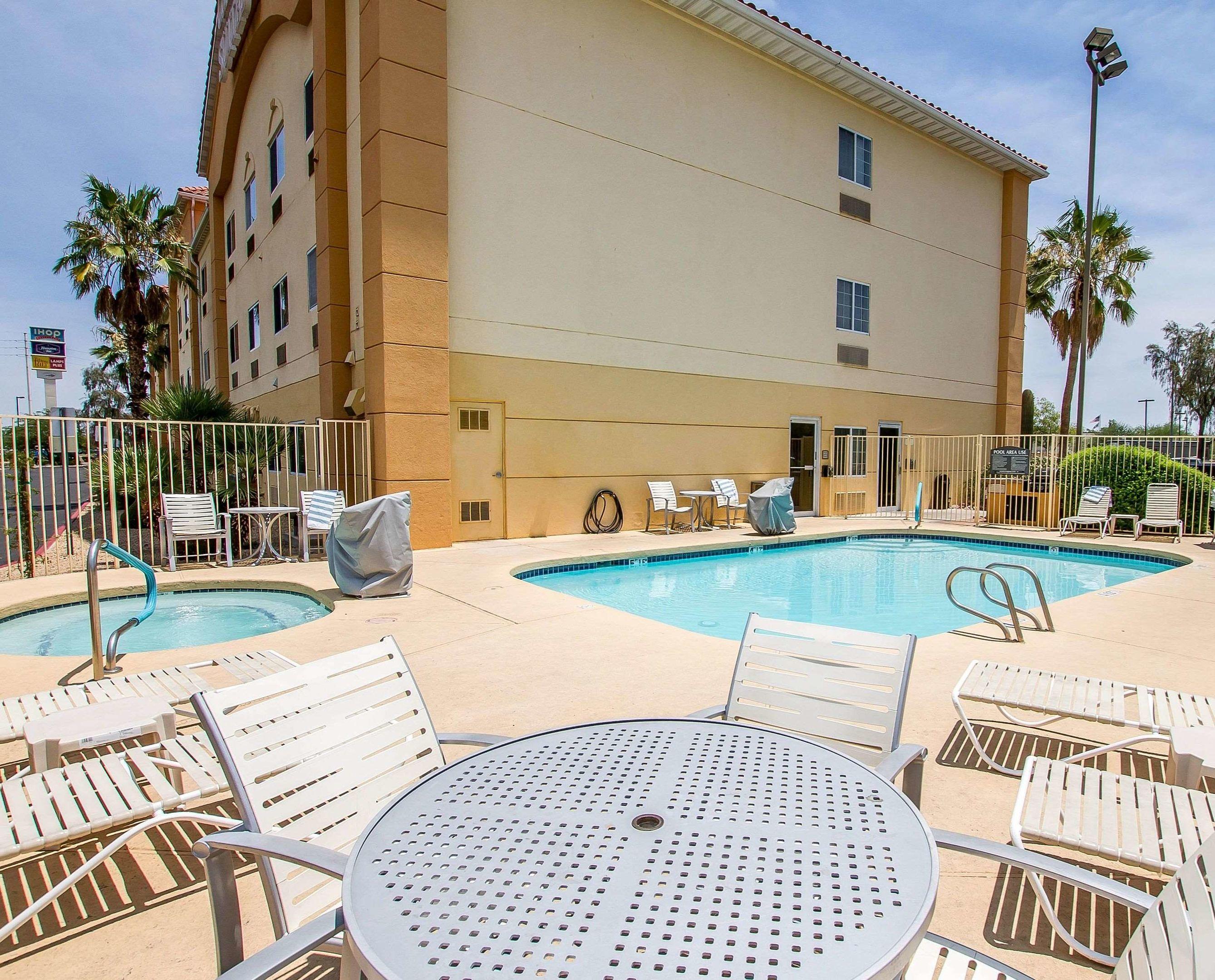 Comfort Suites Peoria Sports Complex — photo 4