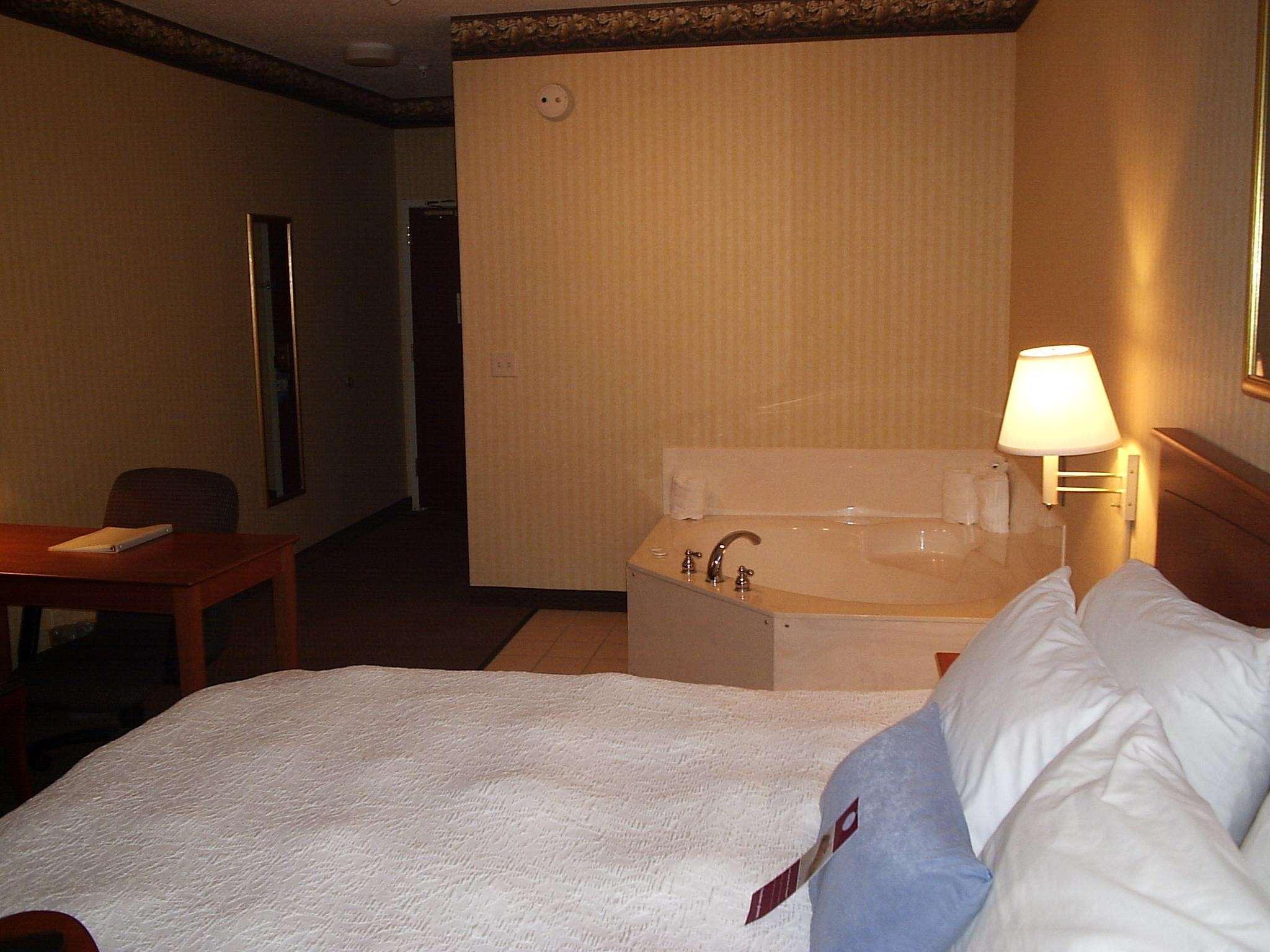 Hampton Inn LaPorte — photo 3