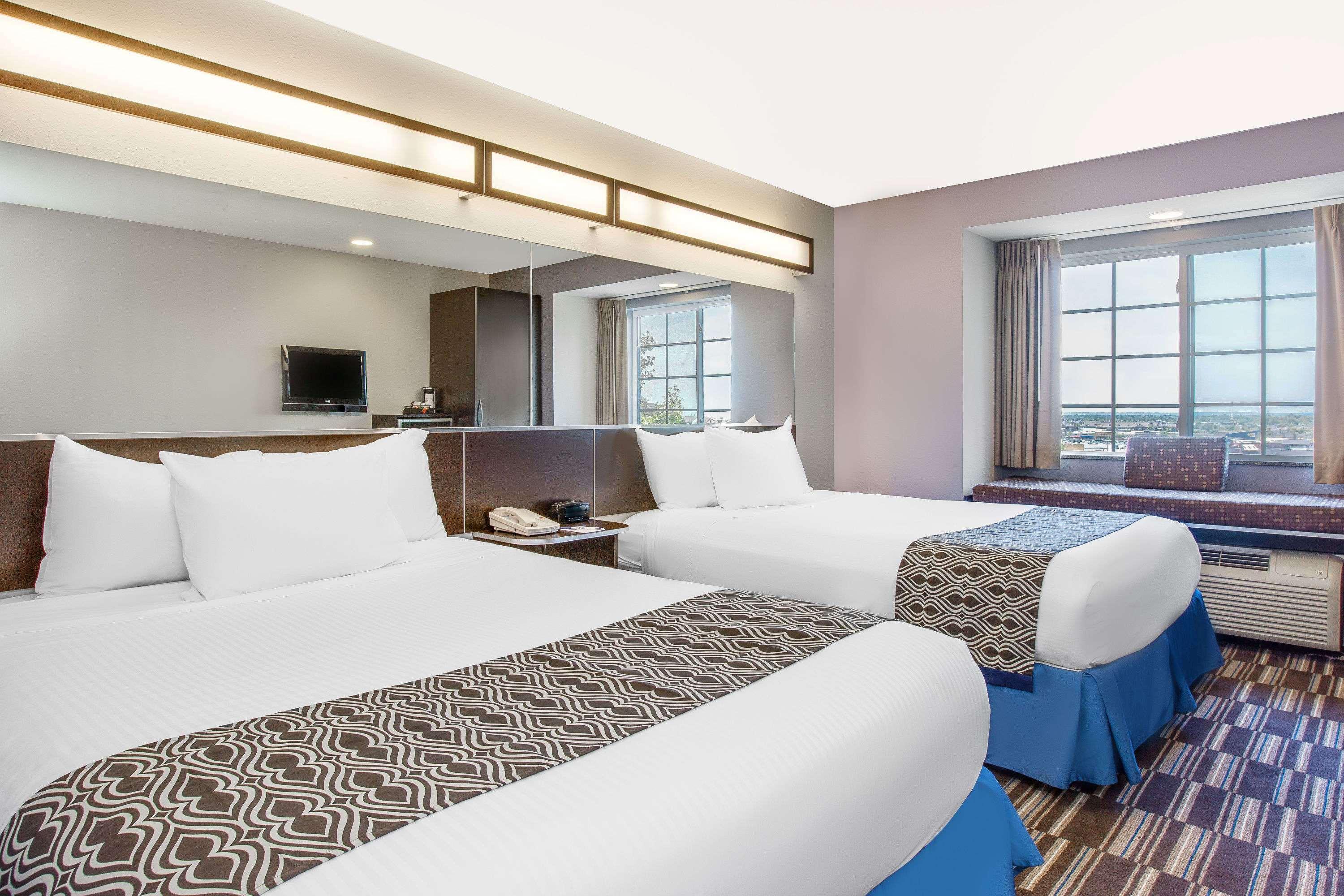 Microtel Inn & Suites by Wyndham Tuscaloosa Near University — photo 5