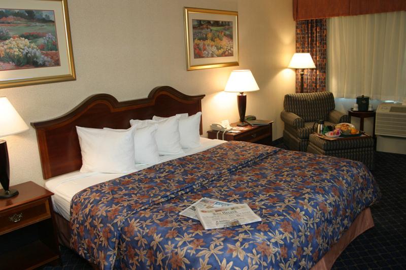 Holiday Inn George Washington Bridge - Fort Lee — photo 4
