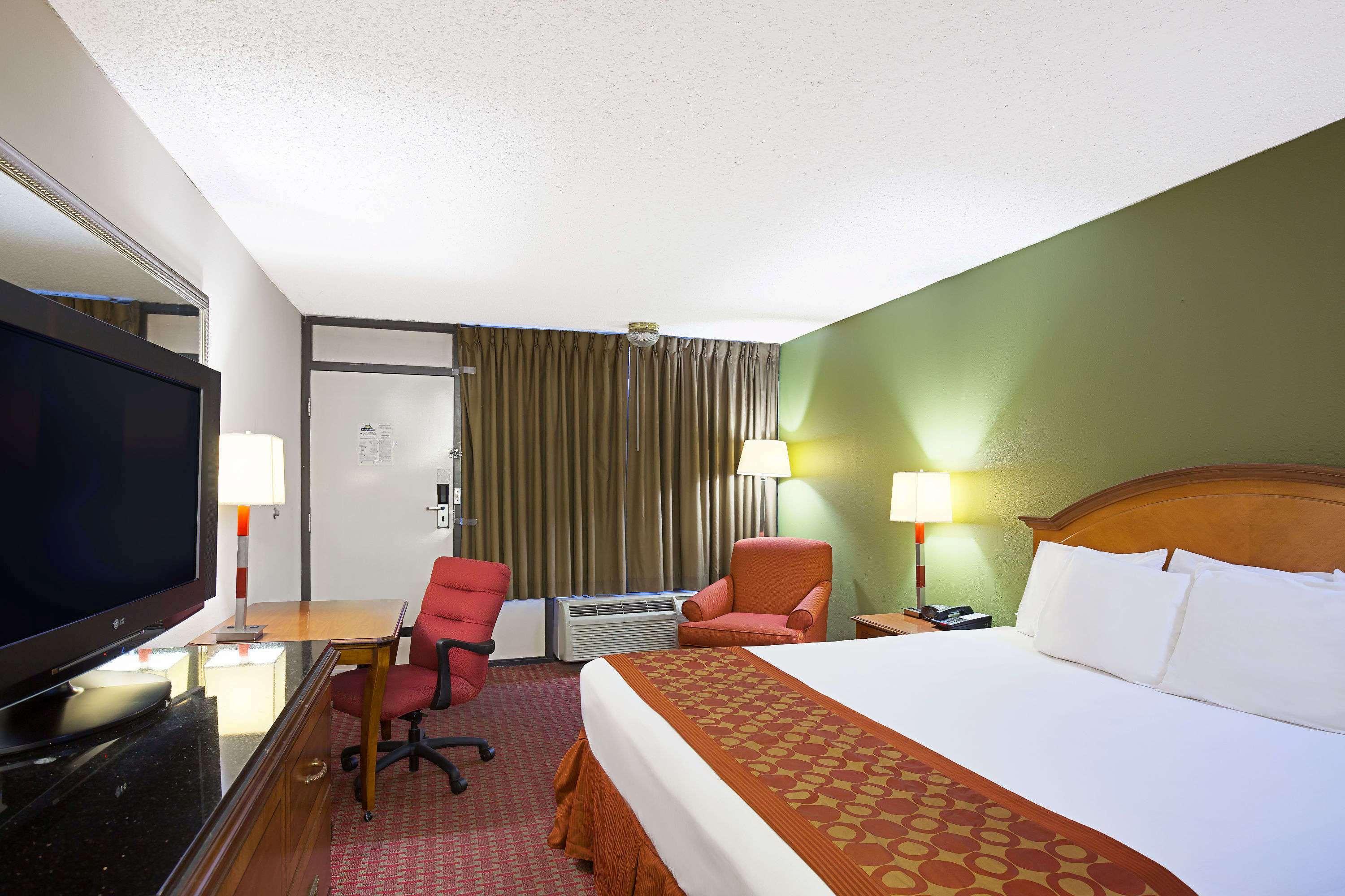 Days Inn Lafayette/University — photo 5