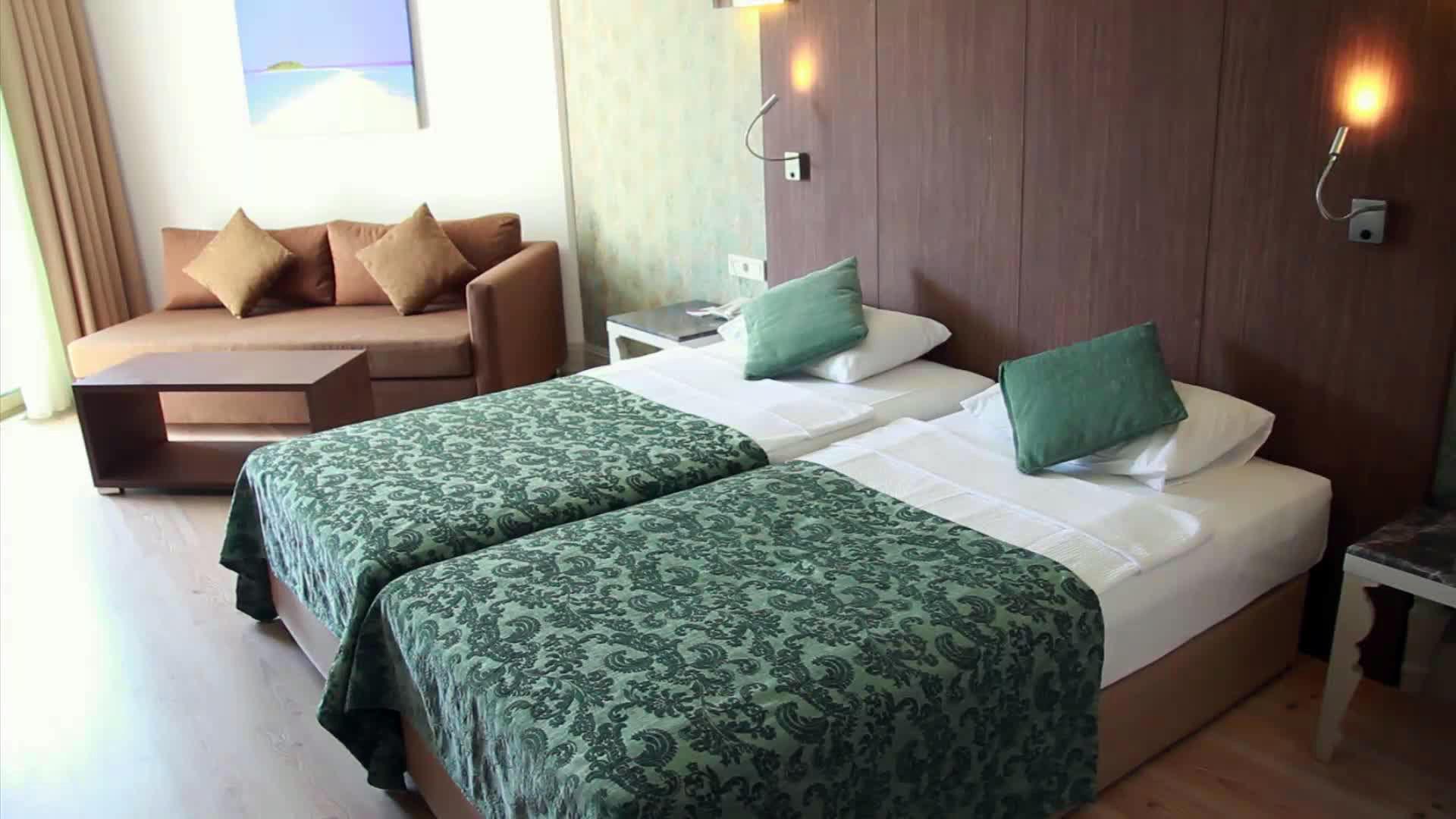 Port Side Resort Hotel — photo 5