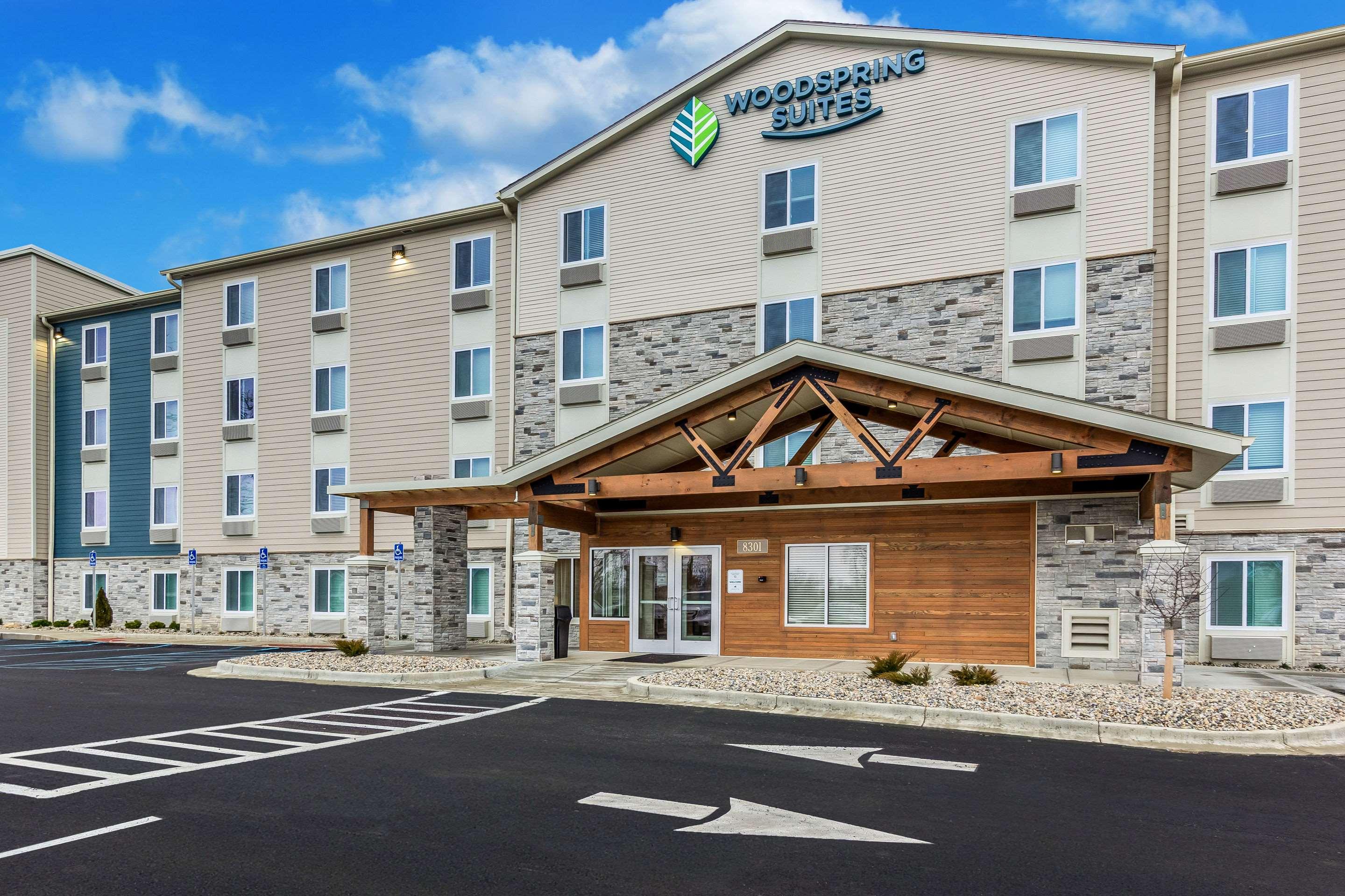 WoodSpring Suites Indianapolis Castleton