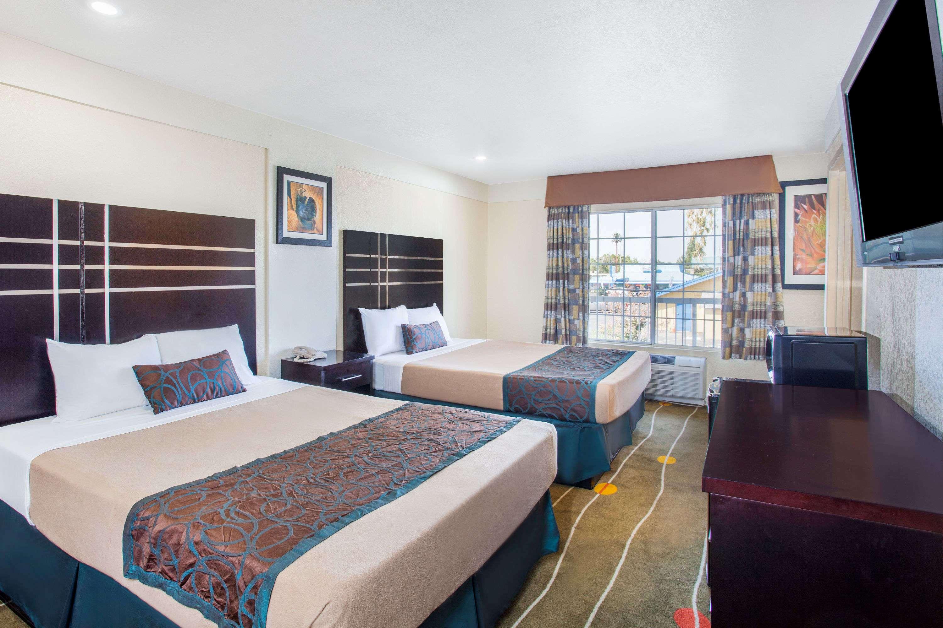 Travelodge Fresno Yosemite Area — photo 5