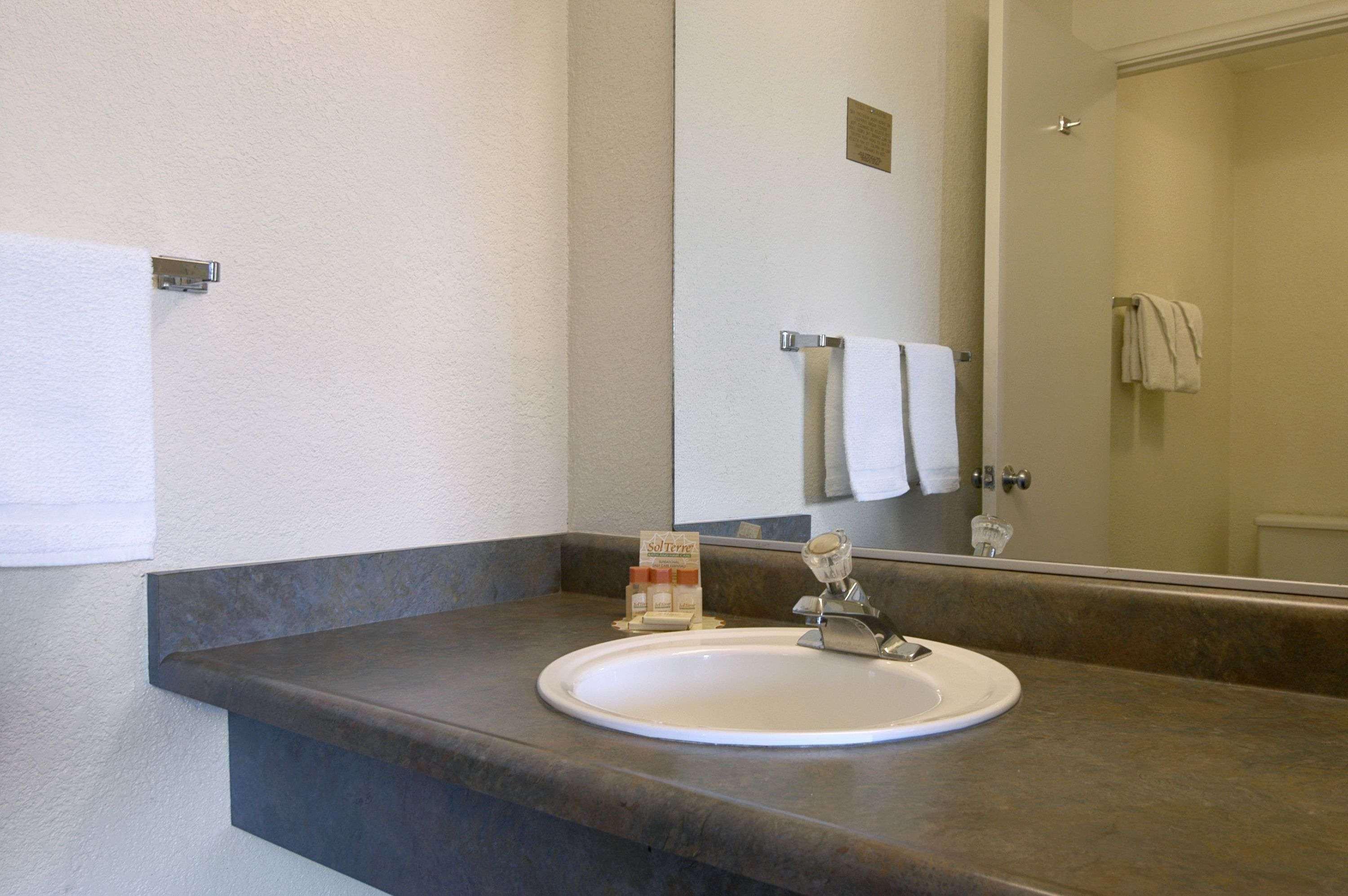 Days Inn Yuba City — photo 5