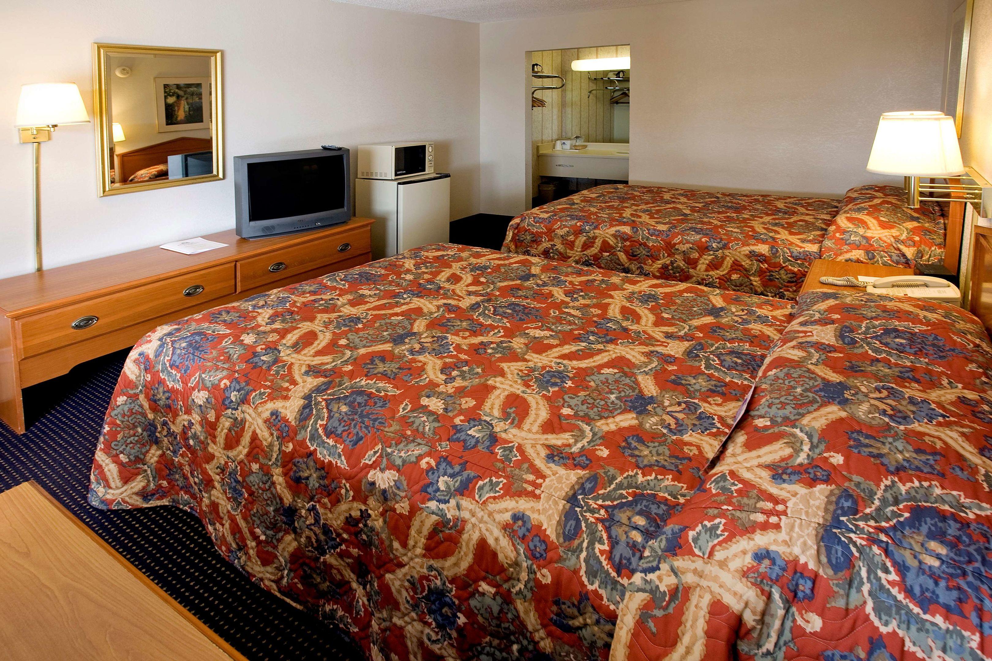 Americas Best Value Inn & Suites — photo 5