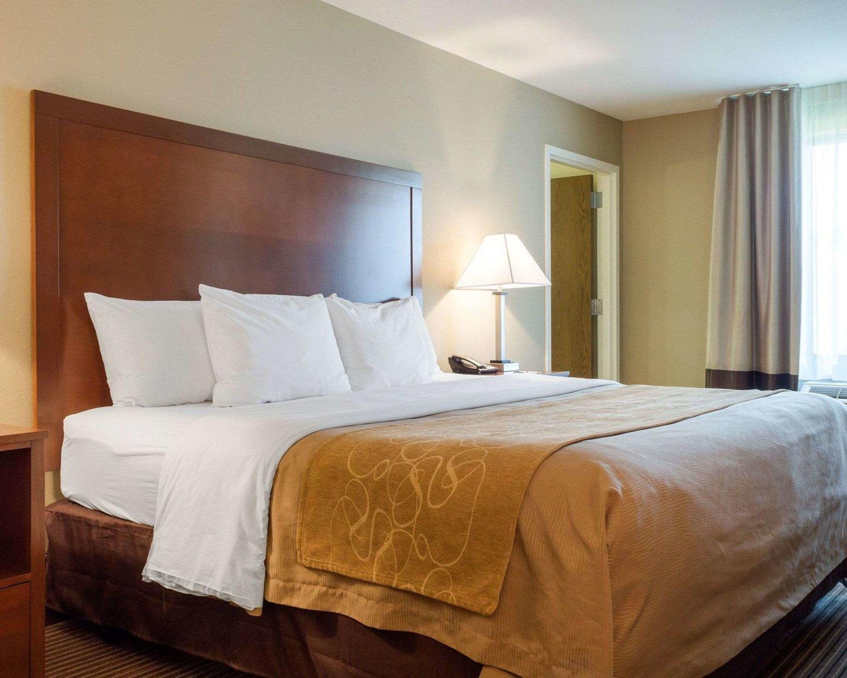 Comfort Inn And Suites — photo 5