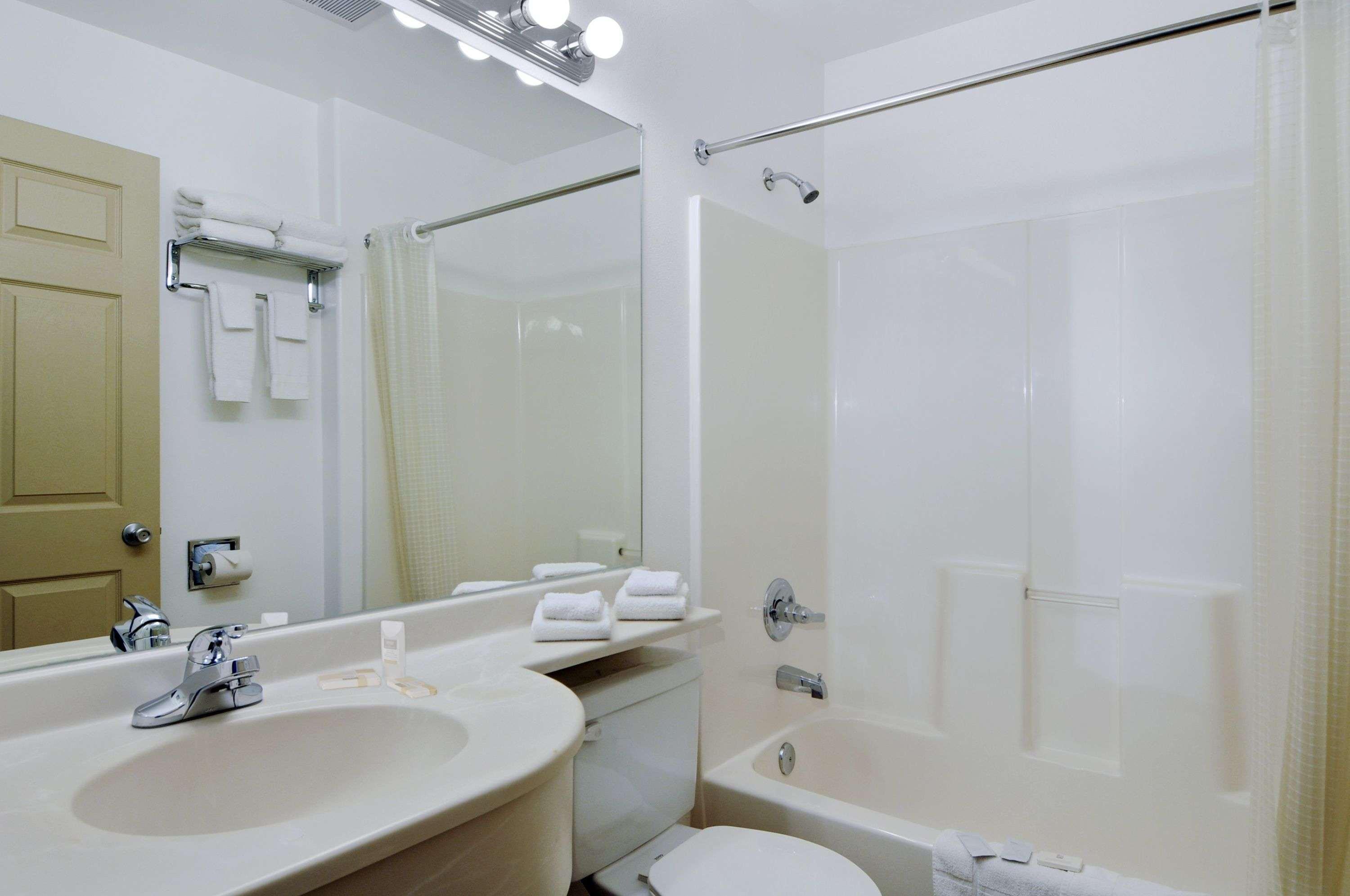 Microtel Inn & Suites Anchorage Area - Eagle River — photo 5