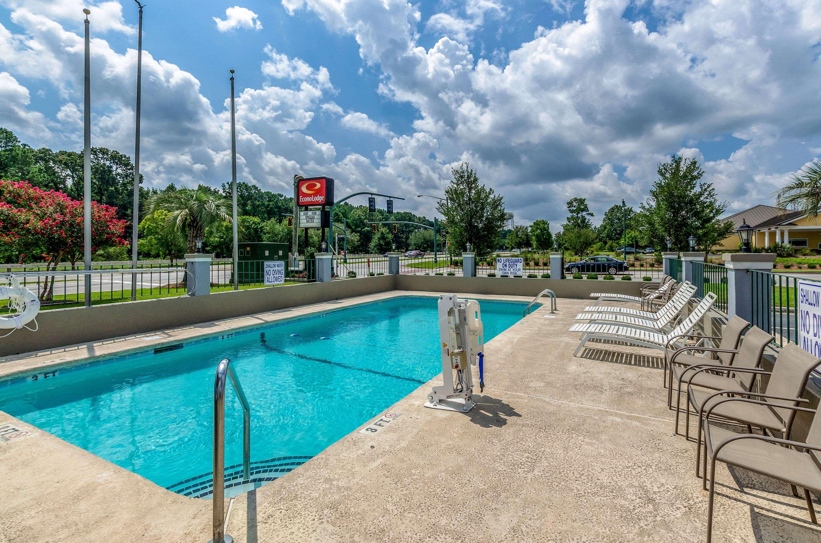 Econo Lodge Goose Creek — photo 5