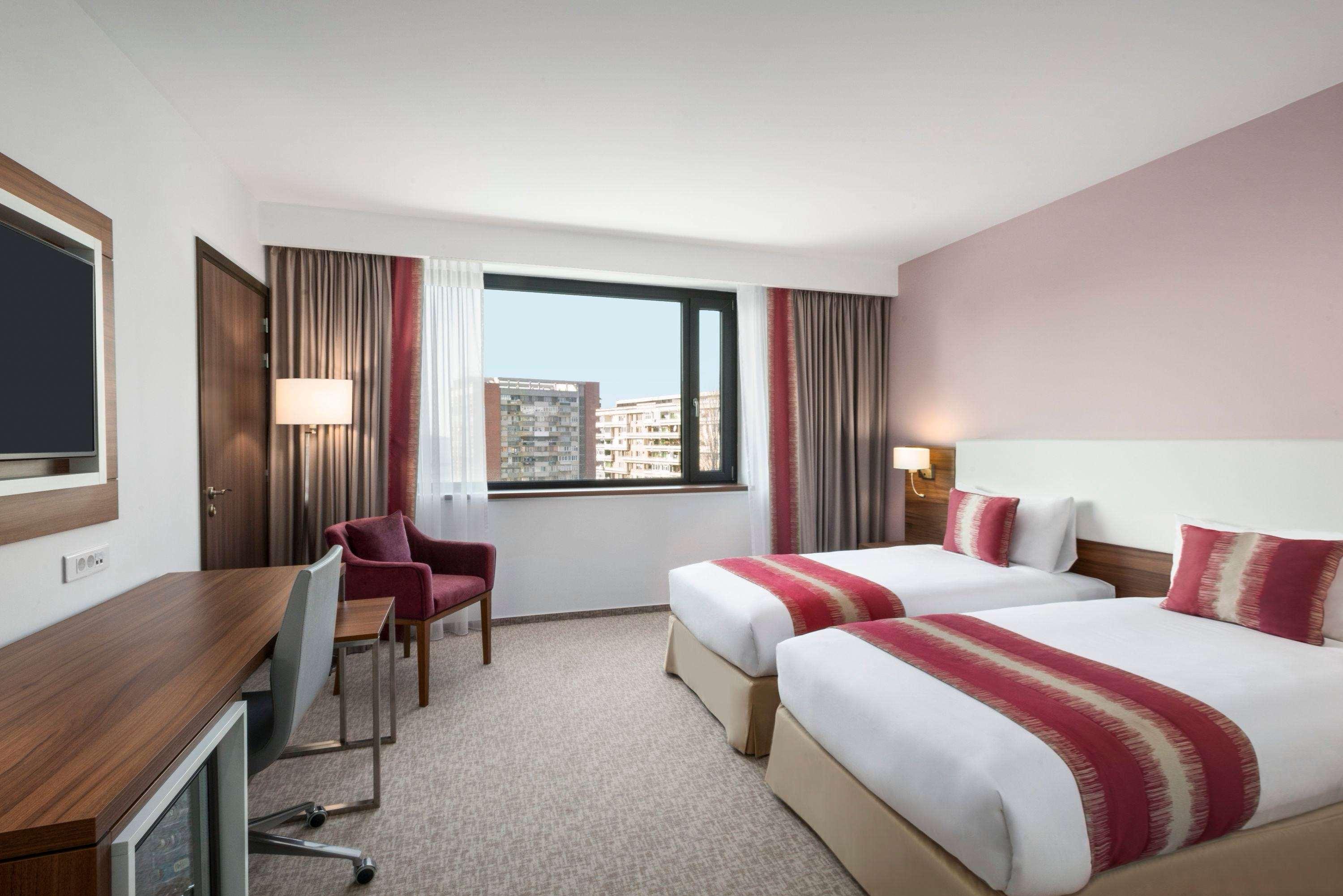 Ramada Plaza Craiova — photo 4