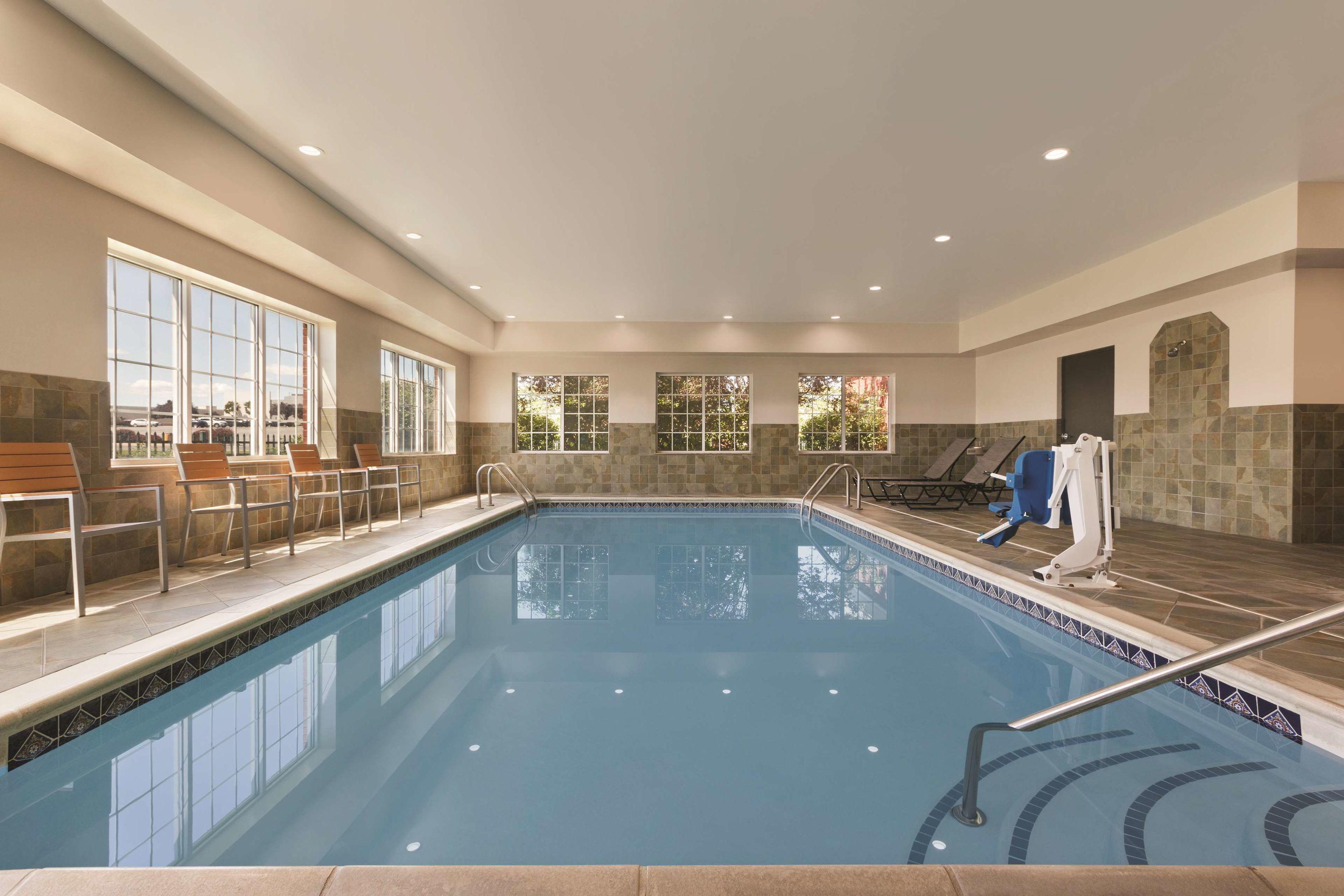 Country Inn & Suites by Radisson, Hagerstown, MD — photo 4
