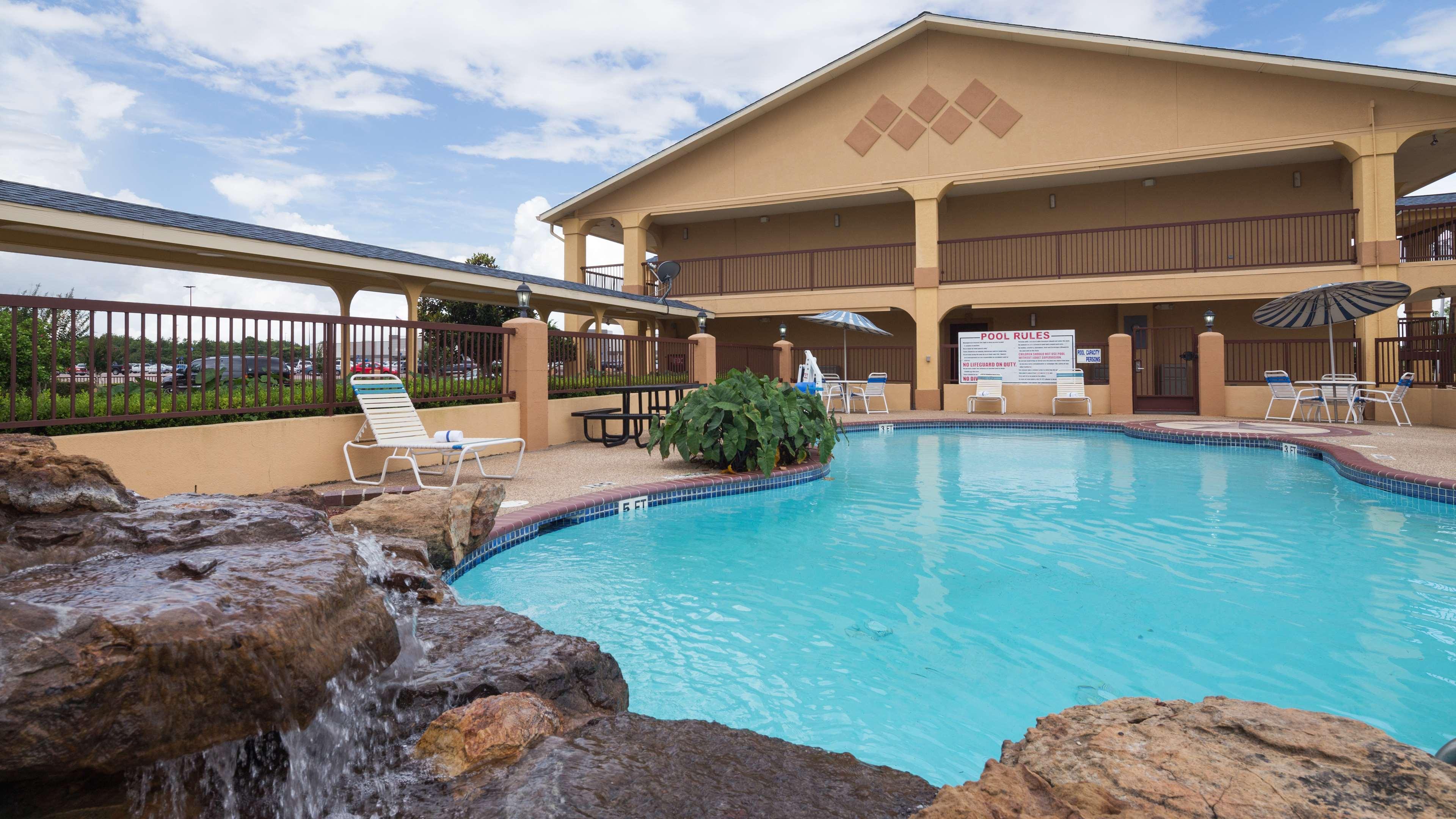 Best Western Angleton Inn — photo 5