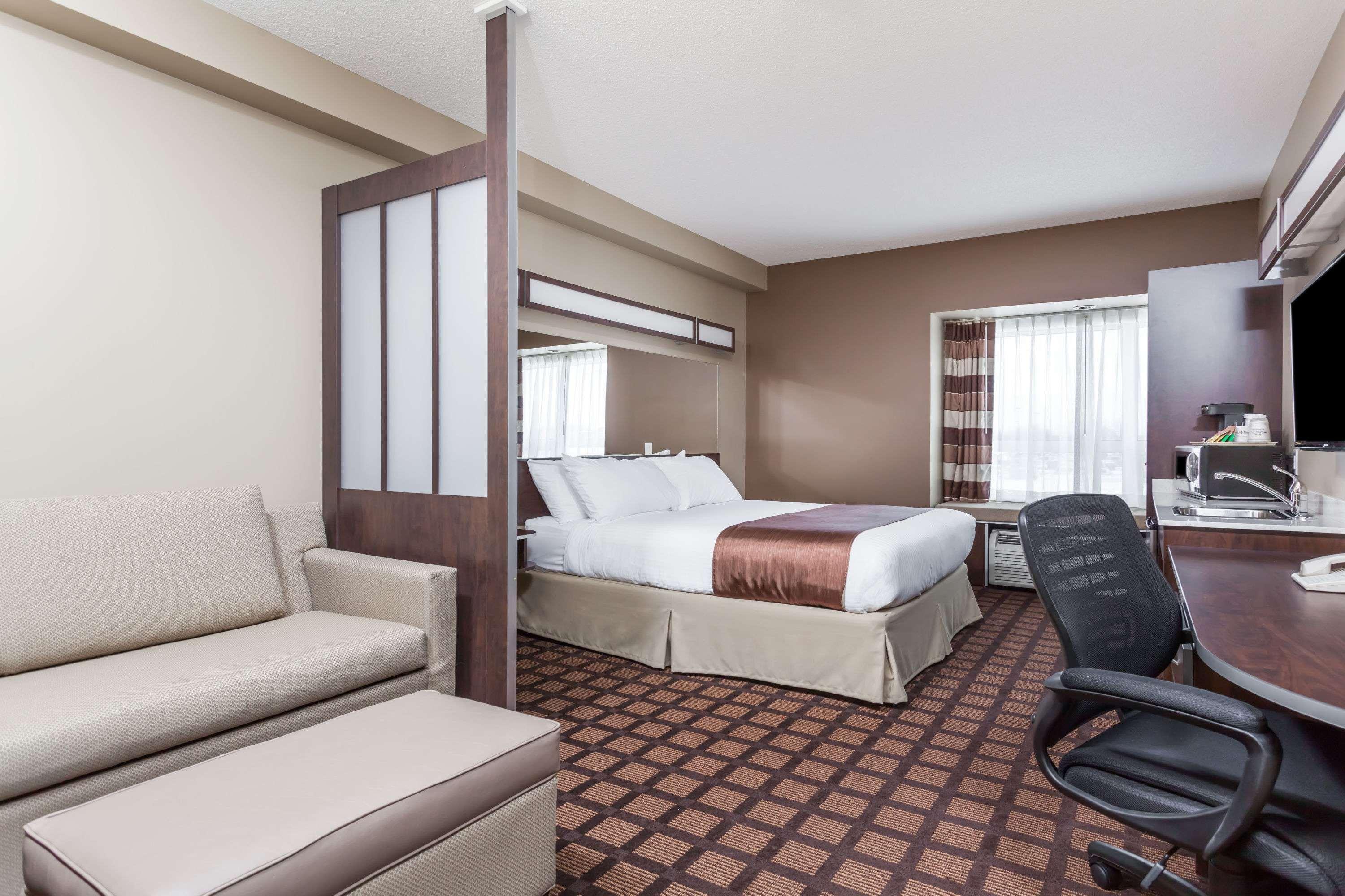 Microtel Inn & Suites By Wyndh — photo 3