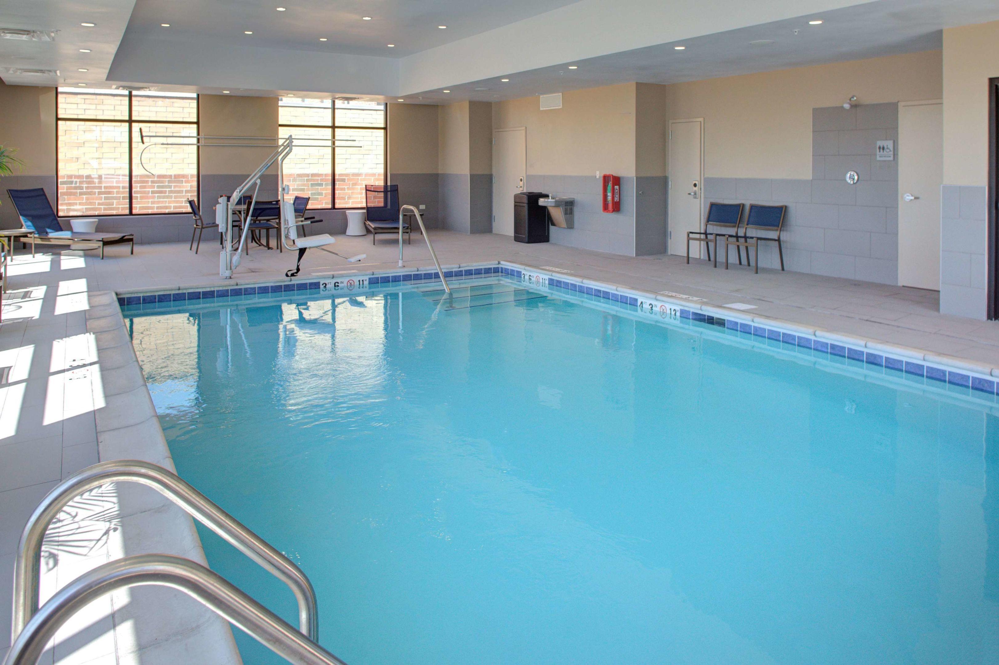Hampton Inn And Suites Chicago-Burr Ridge — photo 5
