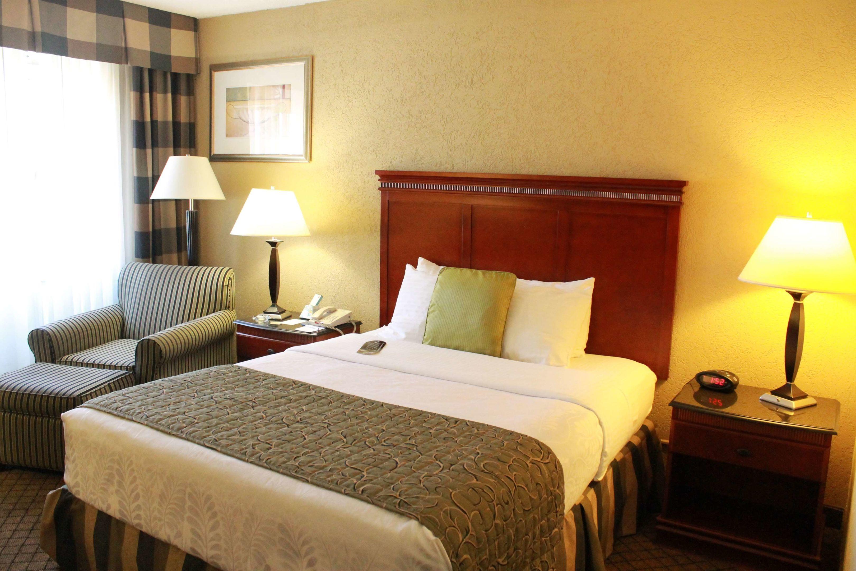 Best Western Plus Bridgeport Inn — photo 5