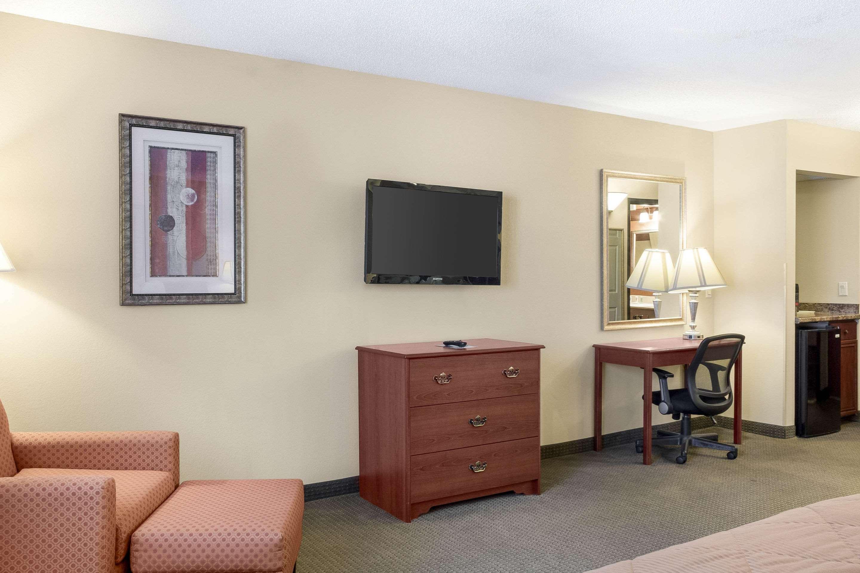 Quality Inn — photo 4