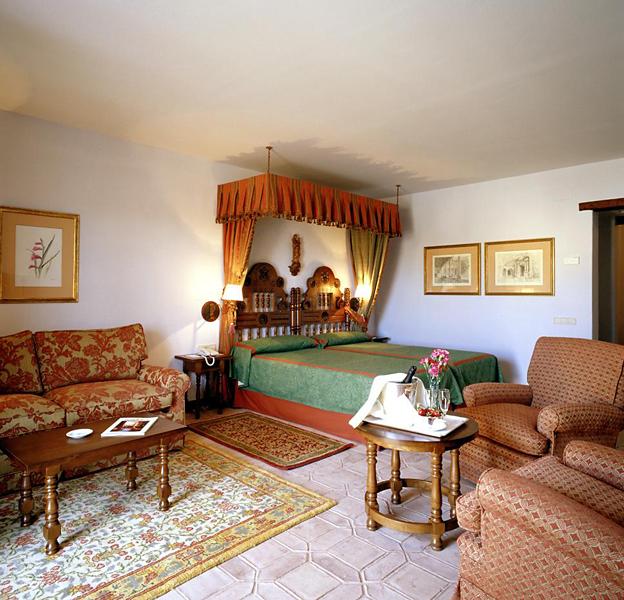 Parador de Plasencia — photo 4