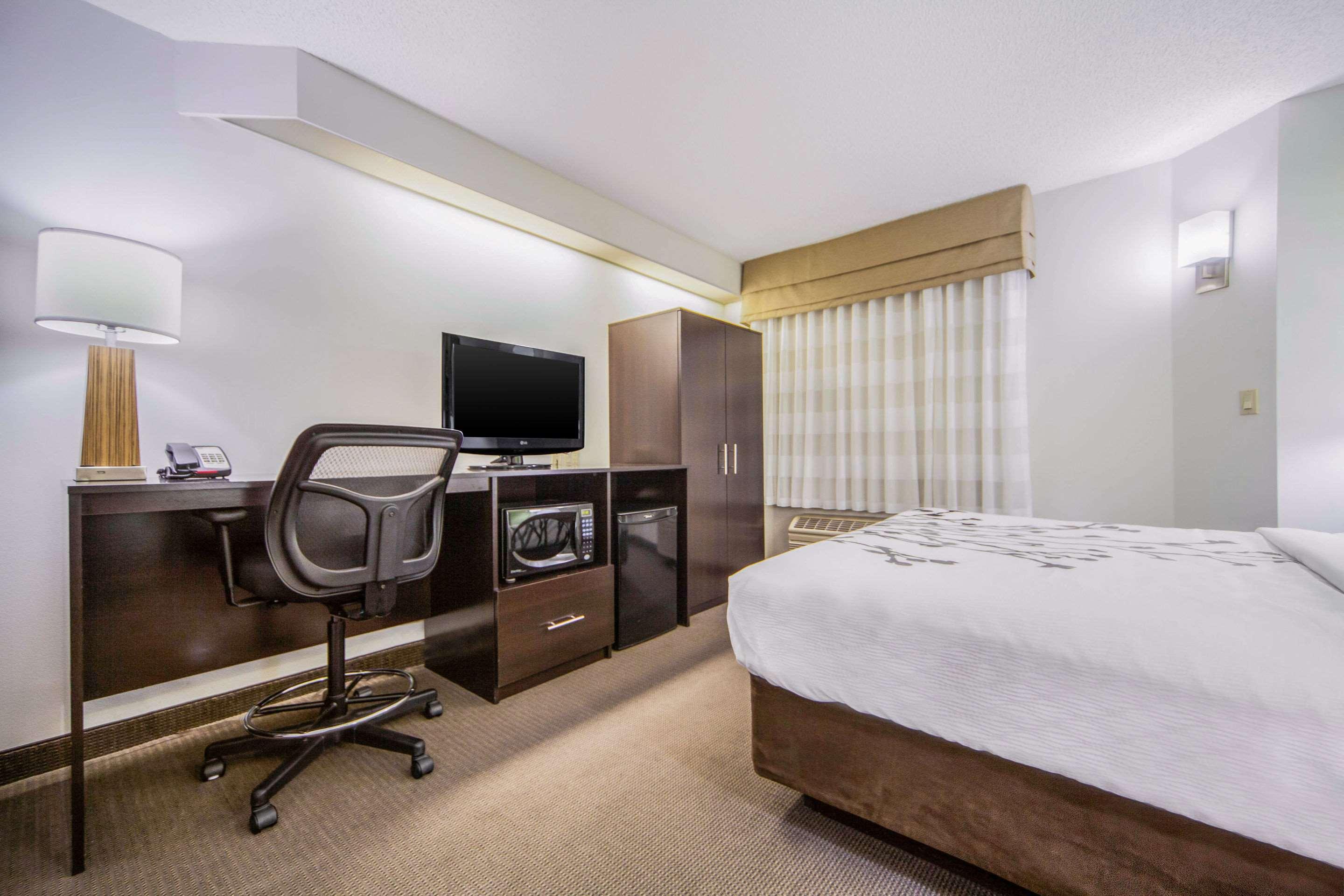 Sleep Inn & Suites — photo 5