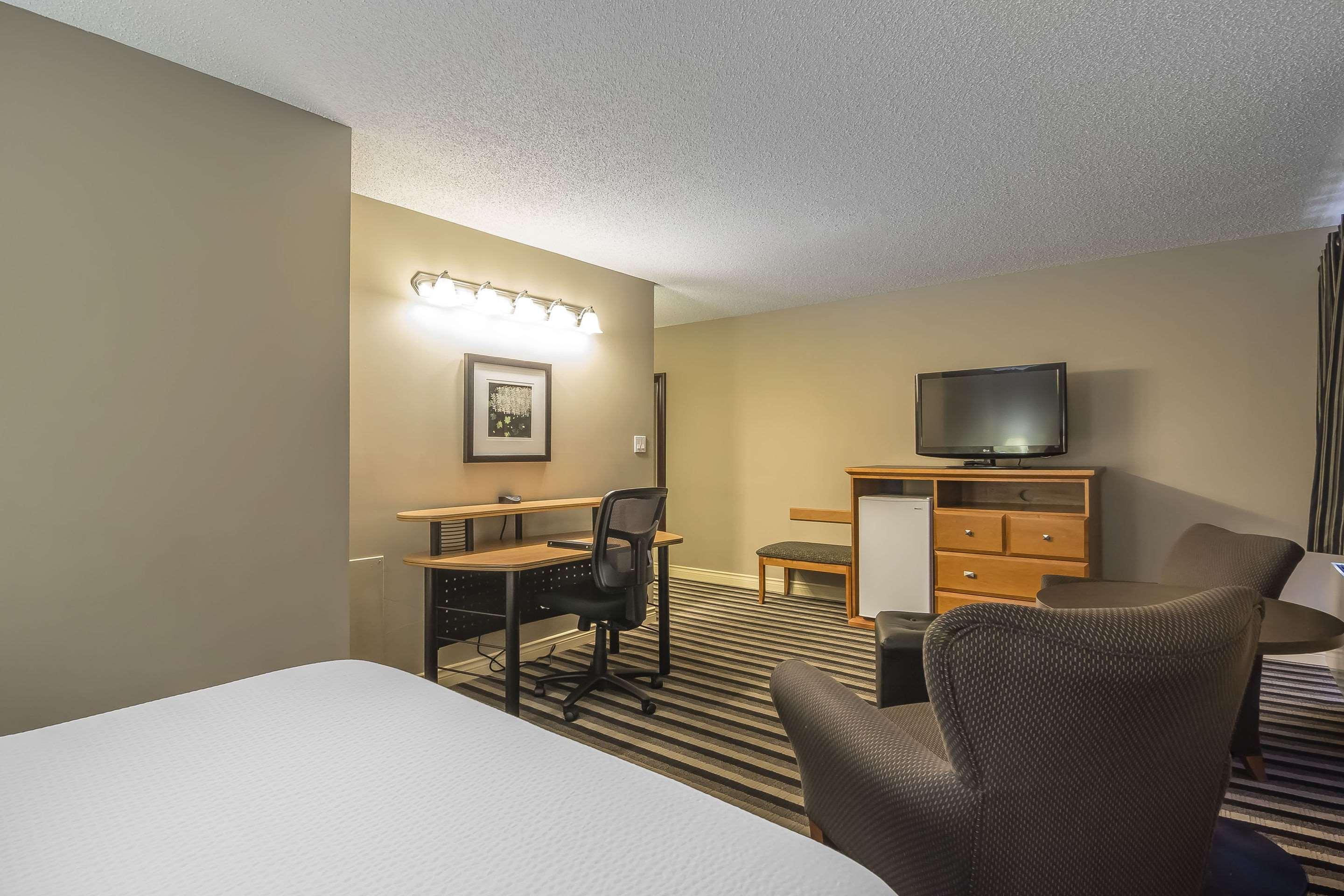 Quality Inn West Edmonton — photo 4
