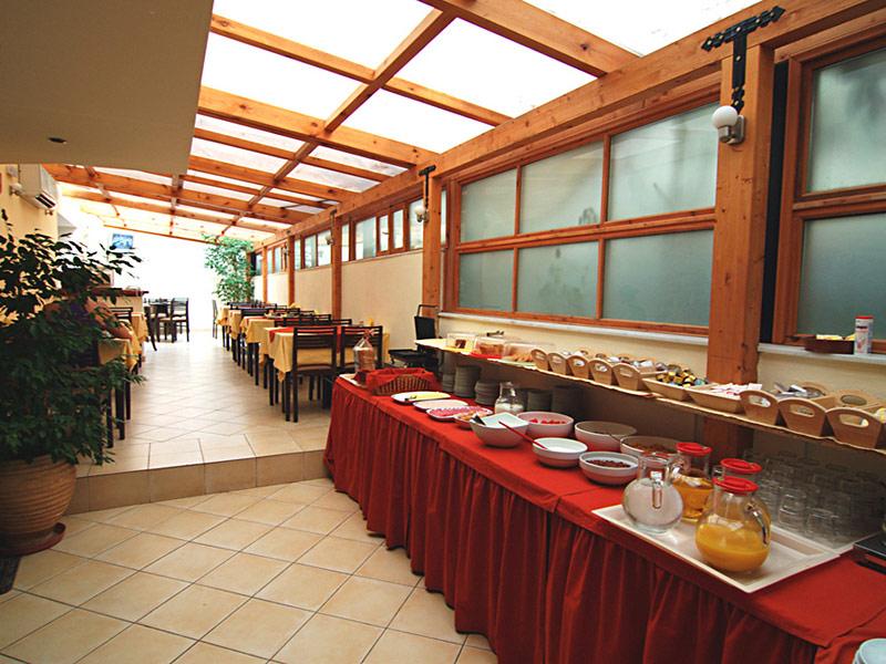 Yria Hotel — photo 5