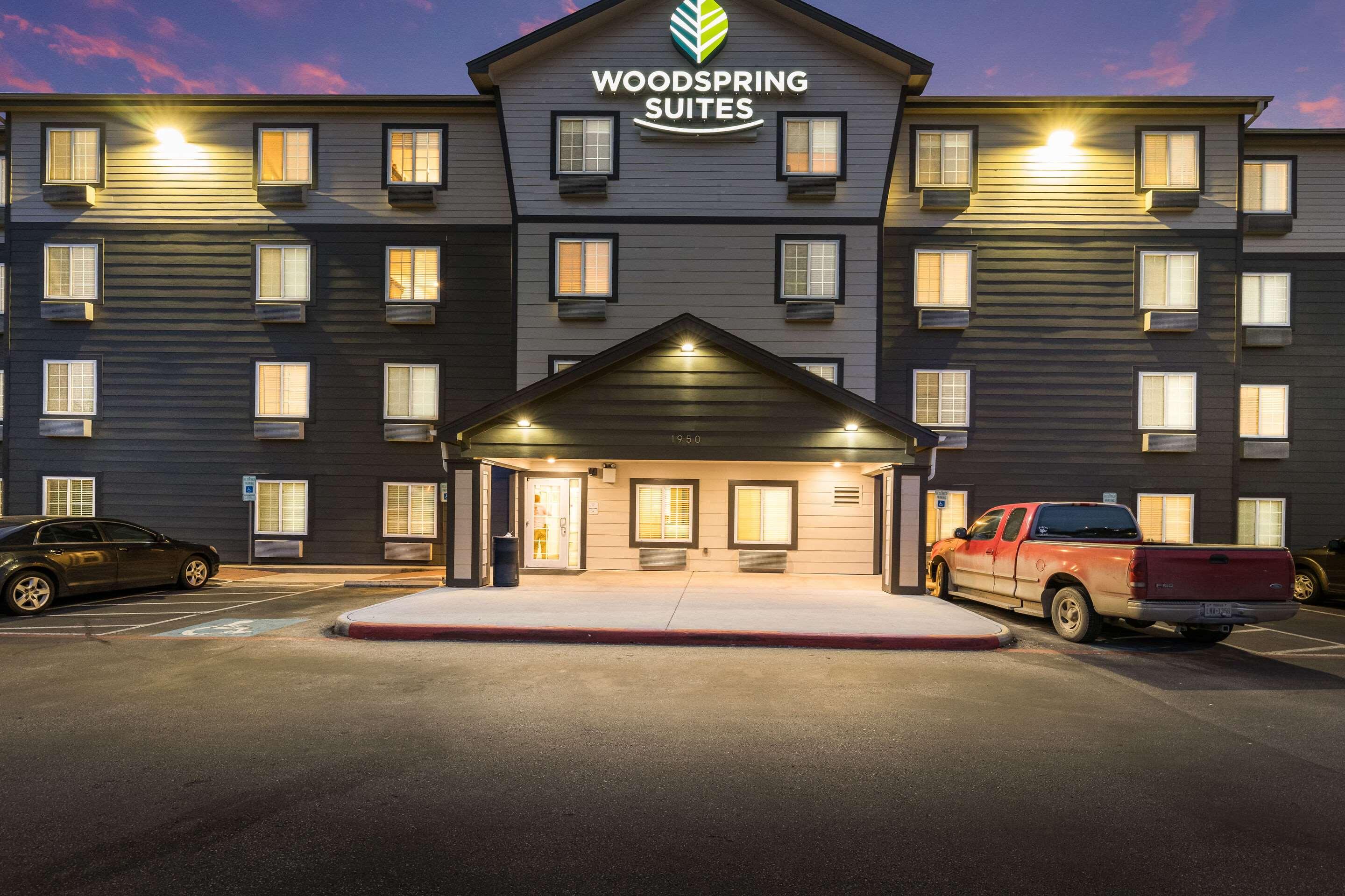 WoodSpring Suites Austin Round Rock — photo 4