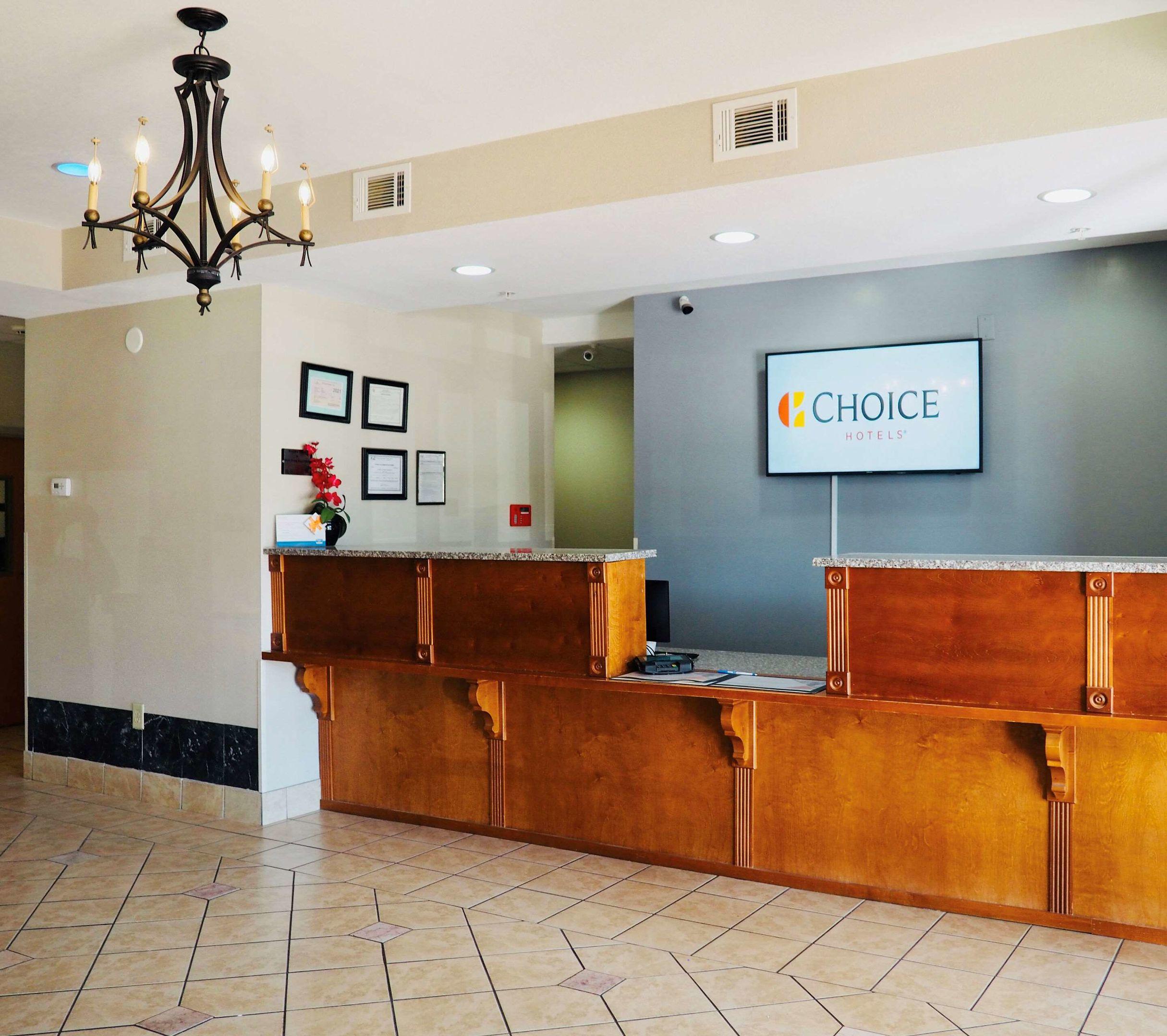 Rodeway Inn — photo 4