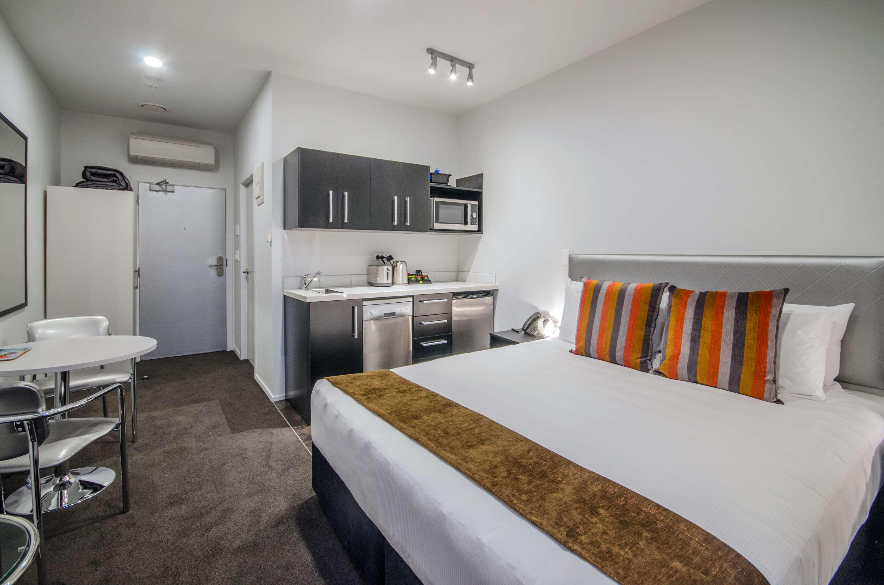 Ramada Auckland