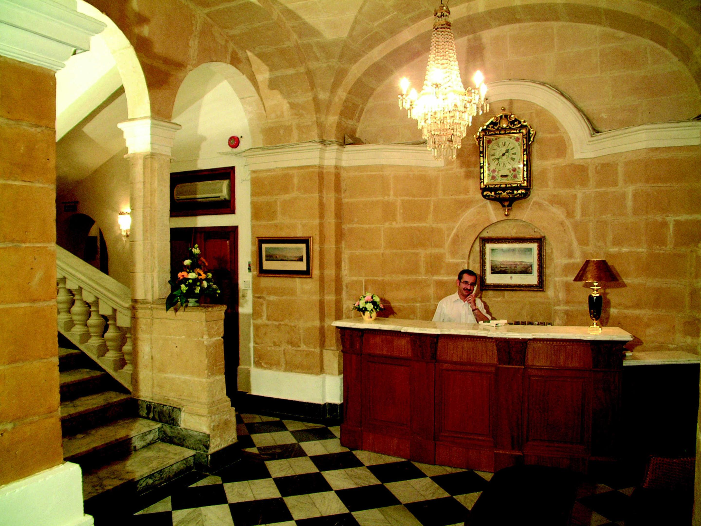 Castille Hotel — photo 4