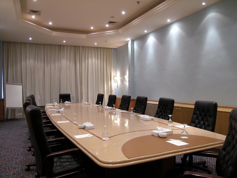 Hilton Alexandria Green Plaza — photo 4