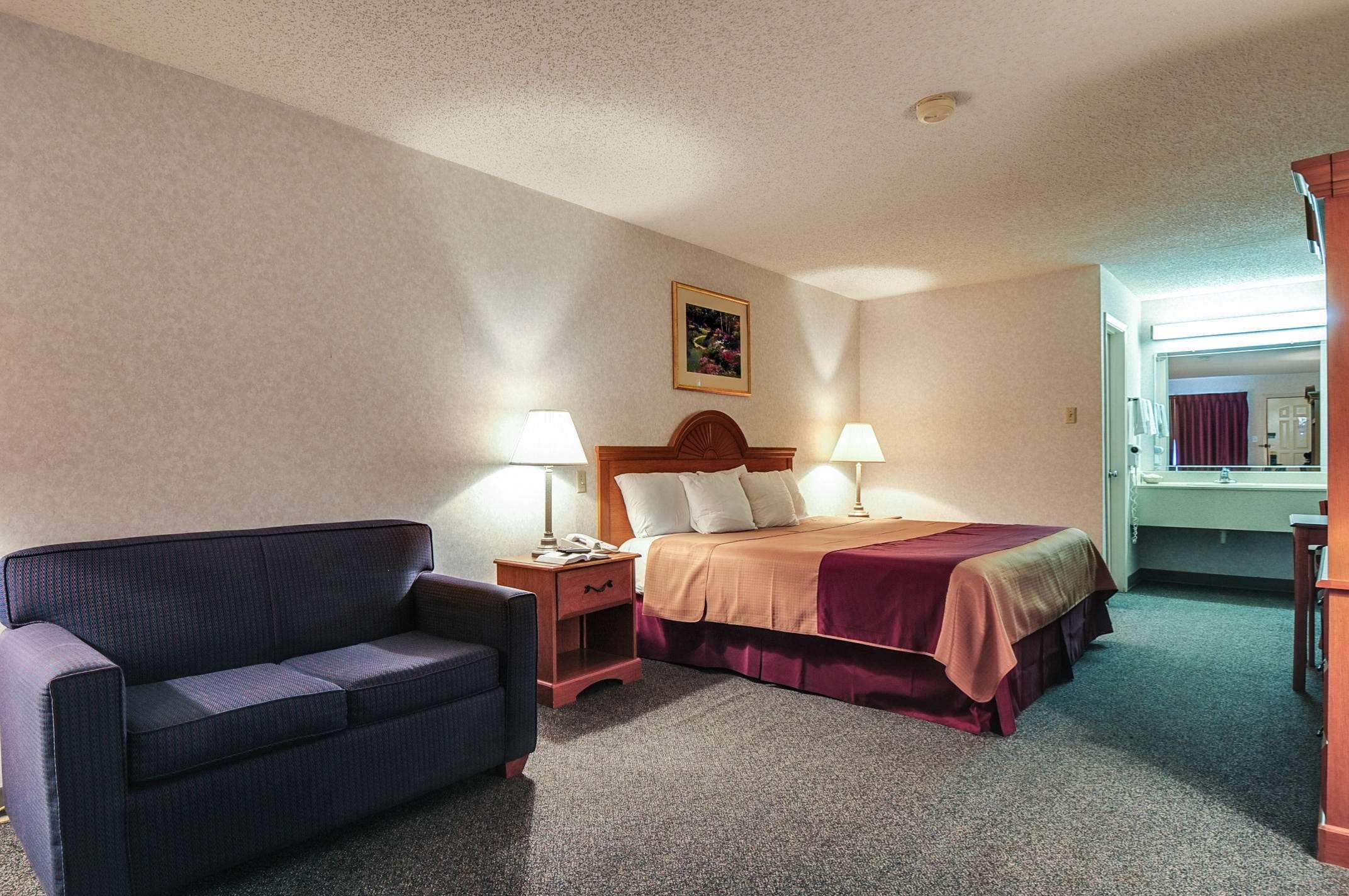 Americas Best Value Inn-Midlothian/Cedar Hill — photo 5