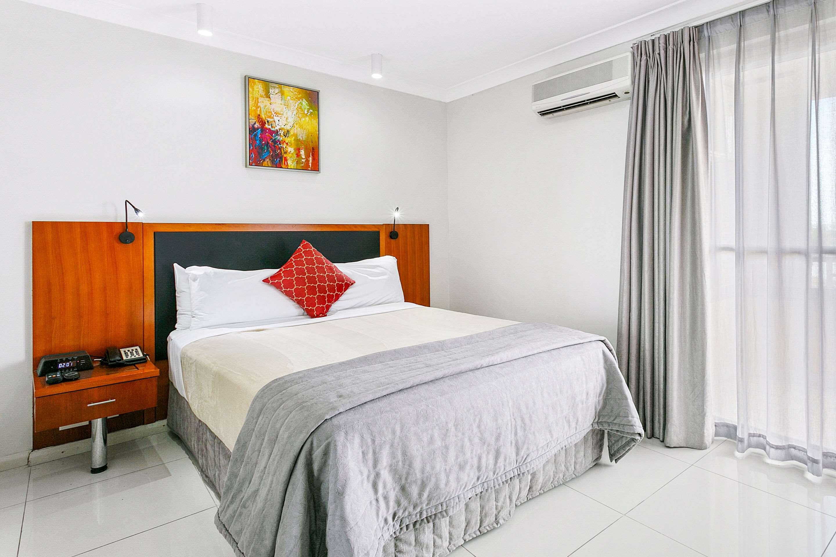 Comfort Inn & Suites Burwood — photo 3