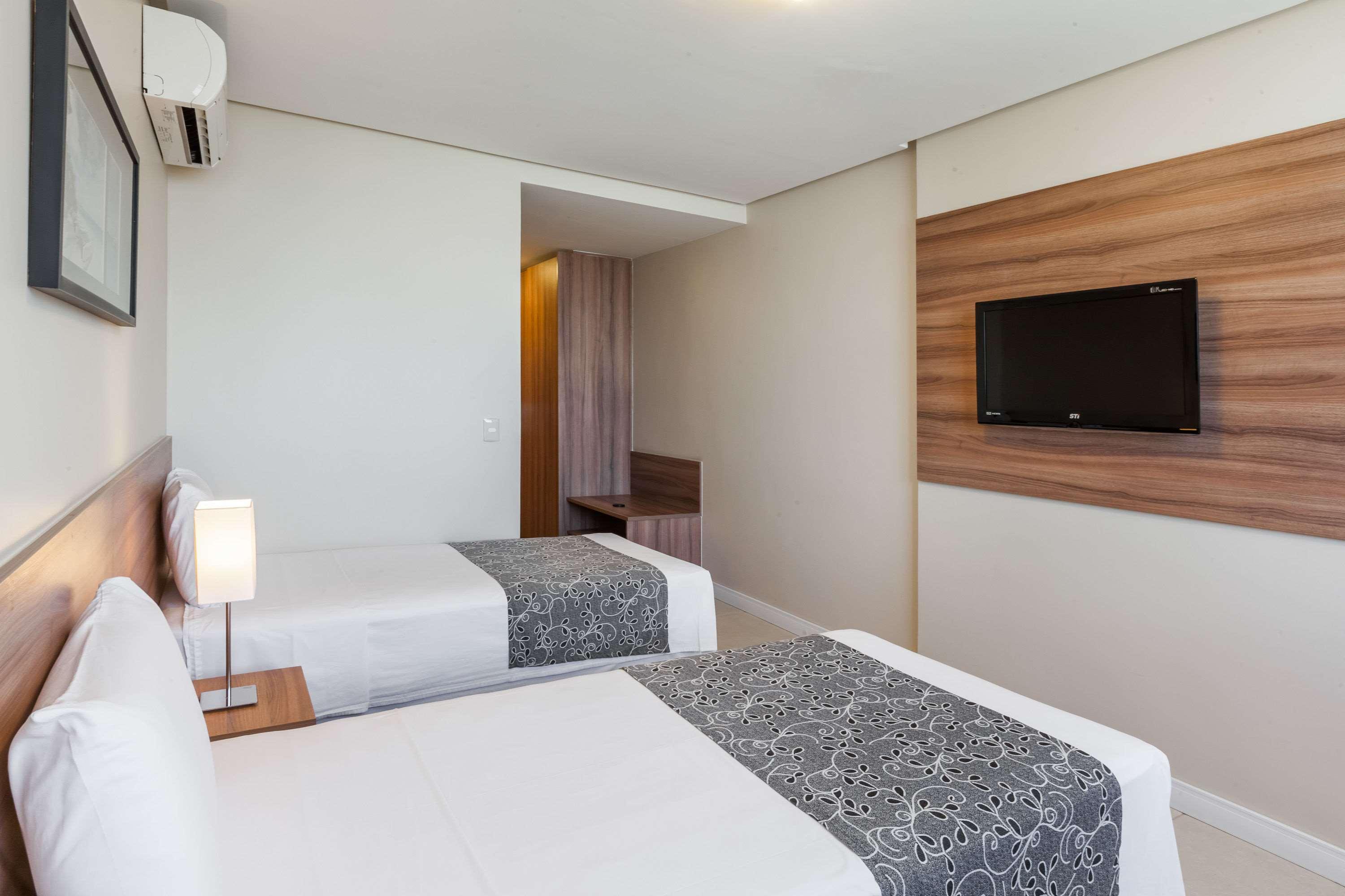 Days Inn Linhares — photo 4