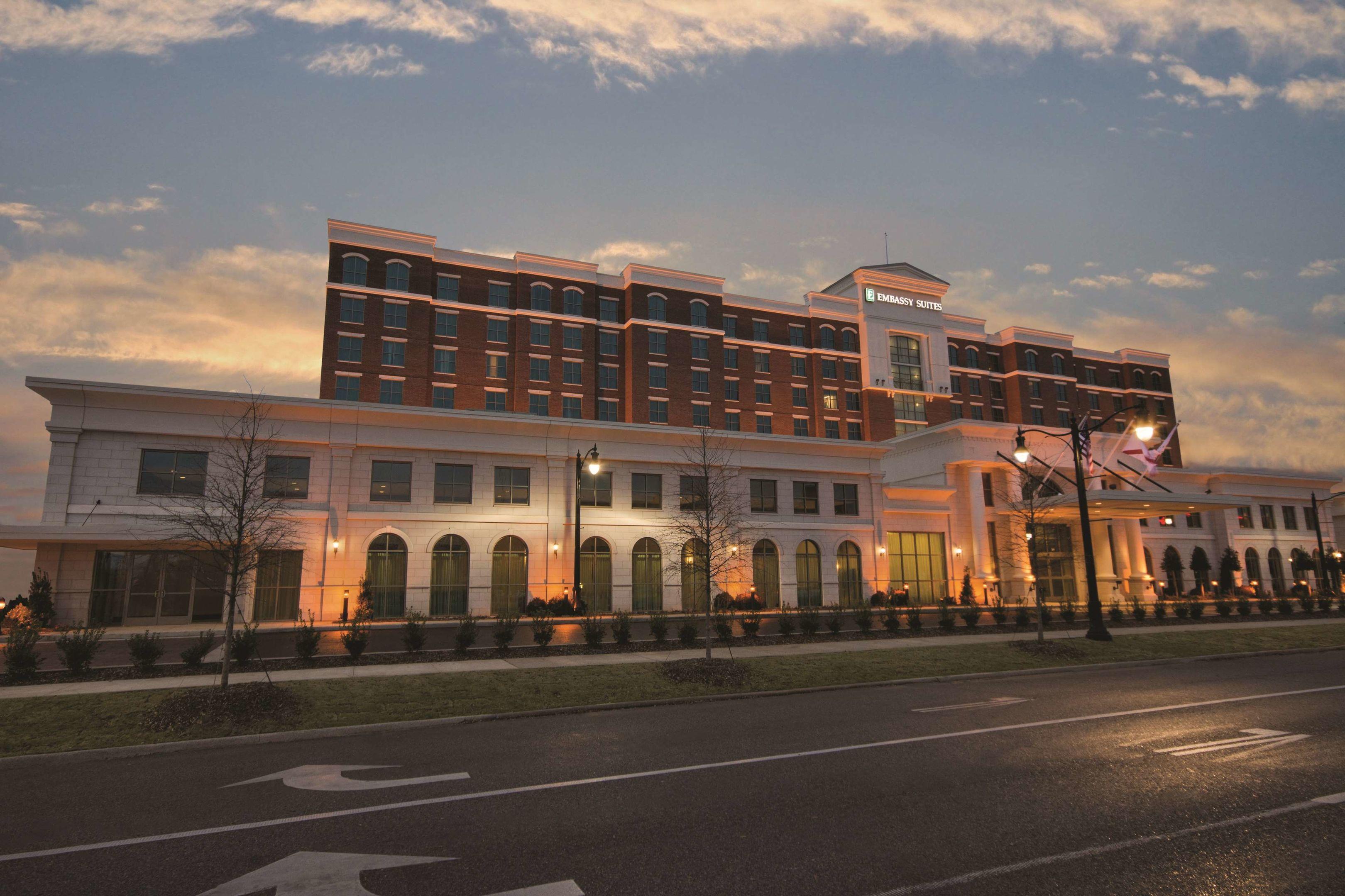 Embassy Suites Tuscaloosa Alabama Downtown — photo 3