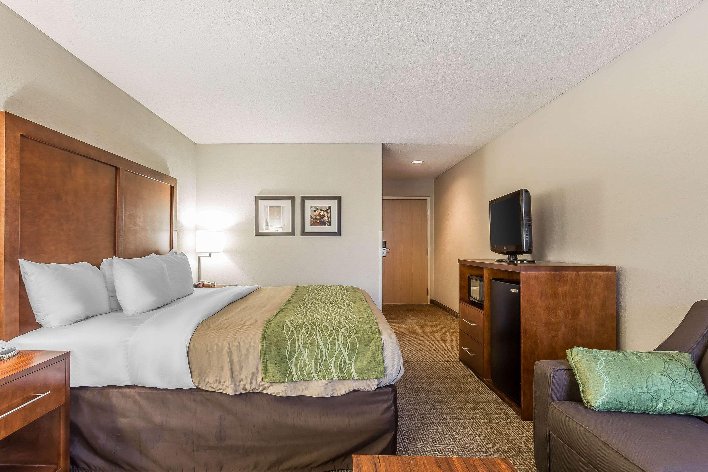 Comfort Inn — photo 3