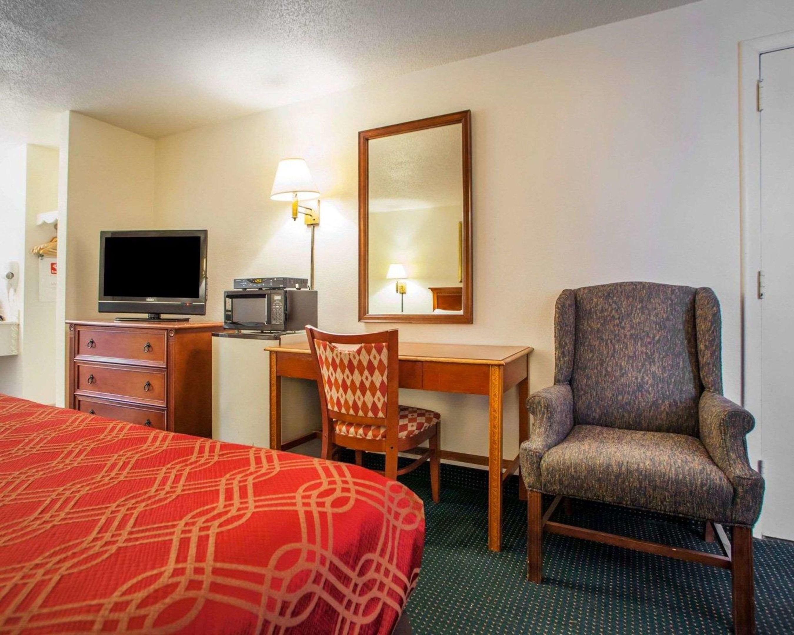 Econo Lodge — photo 4