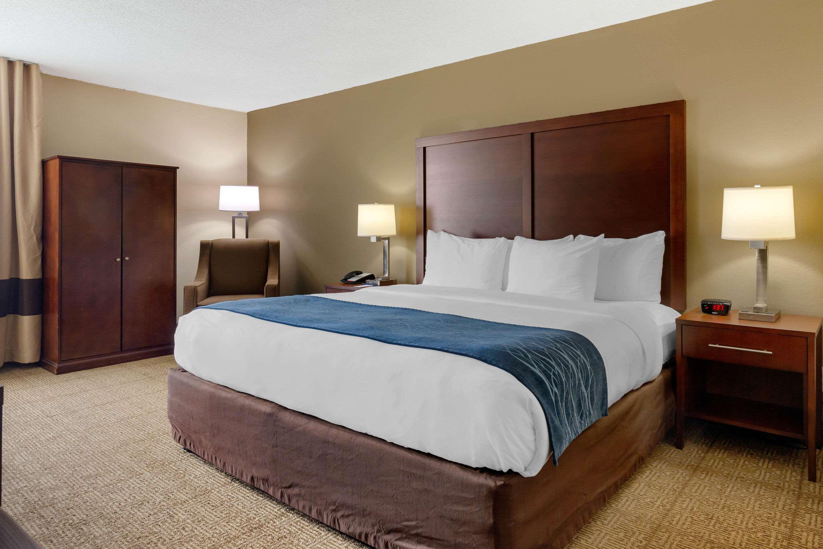 Comfort Inn & Suites Durham near Duke University — photo 5