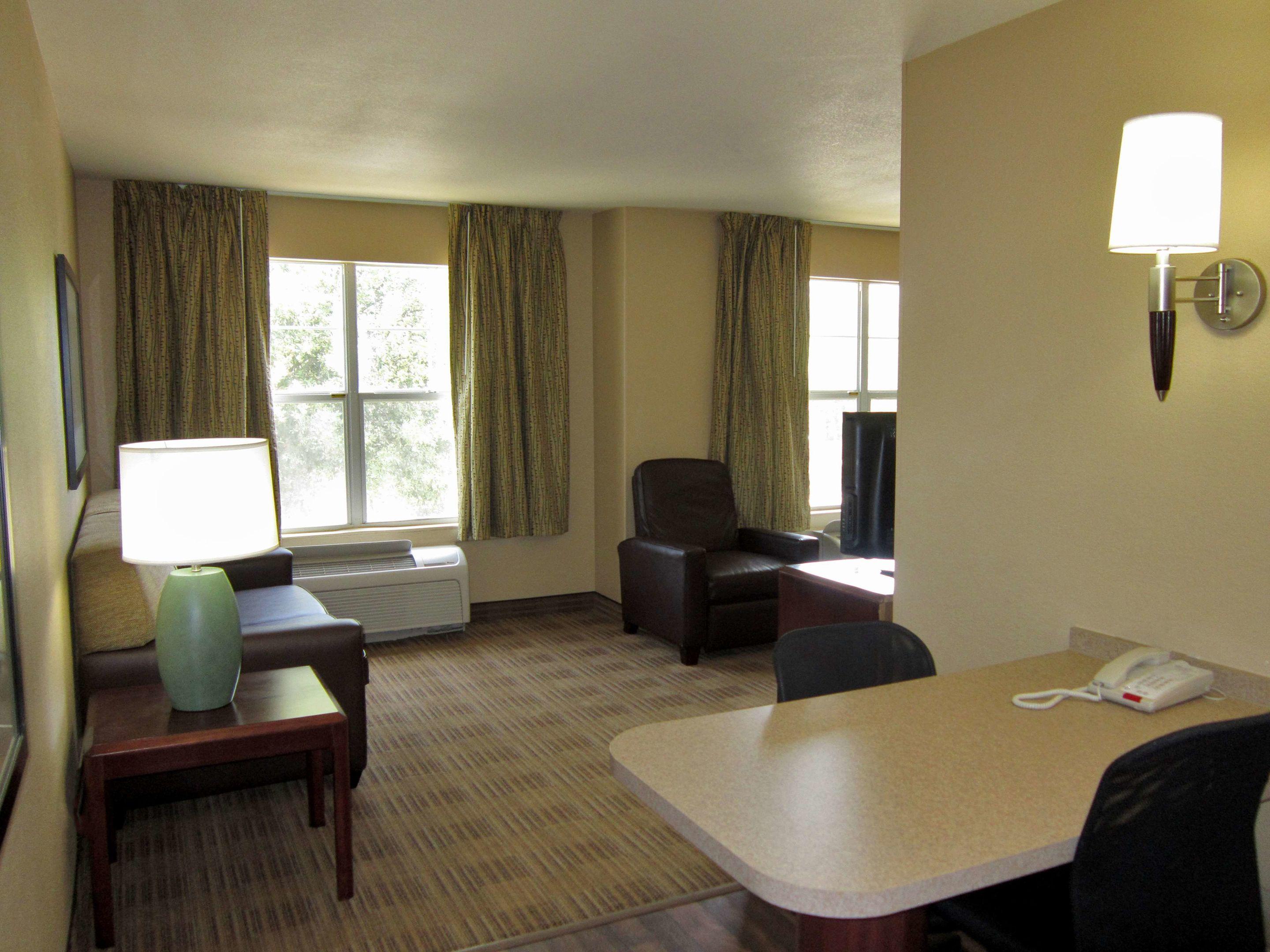 Extended Stay America - Phoenix - Chandler - E. Chandler Blvd. — photo 4