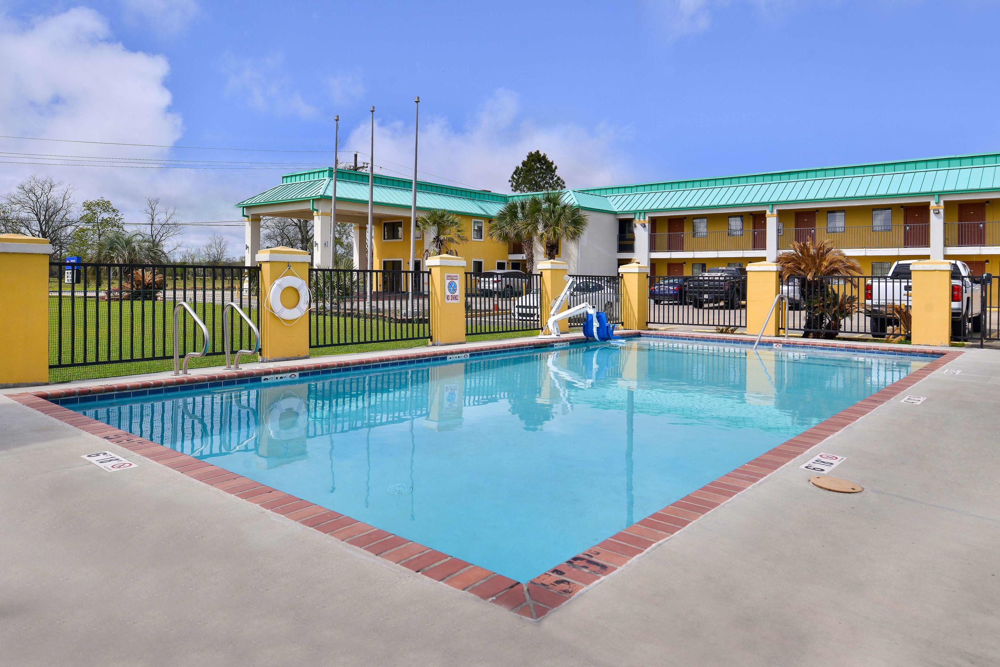 Americas Best Value Inn — photo 5