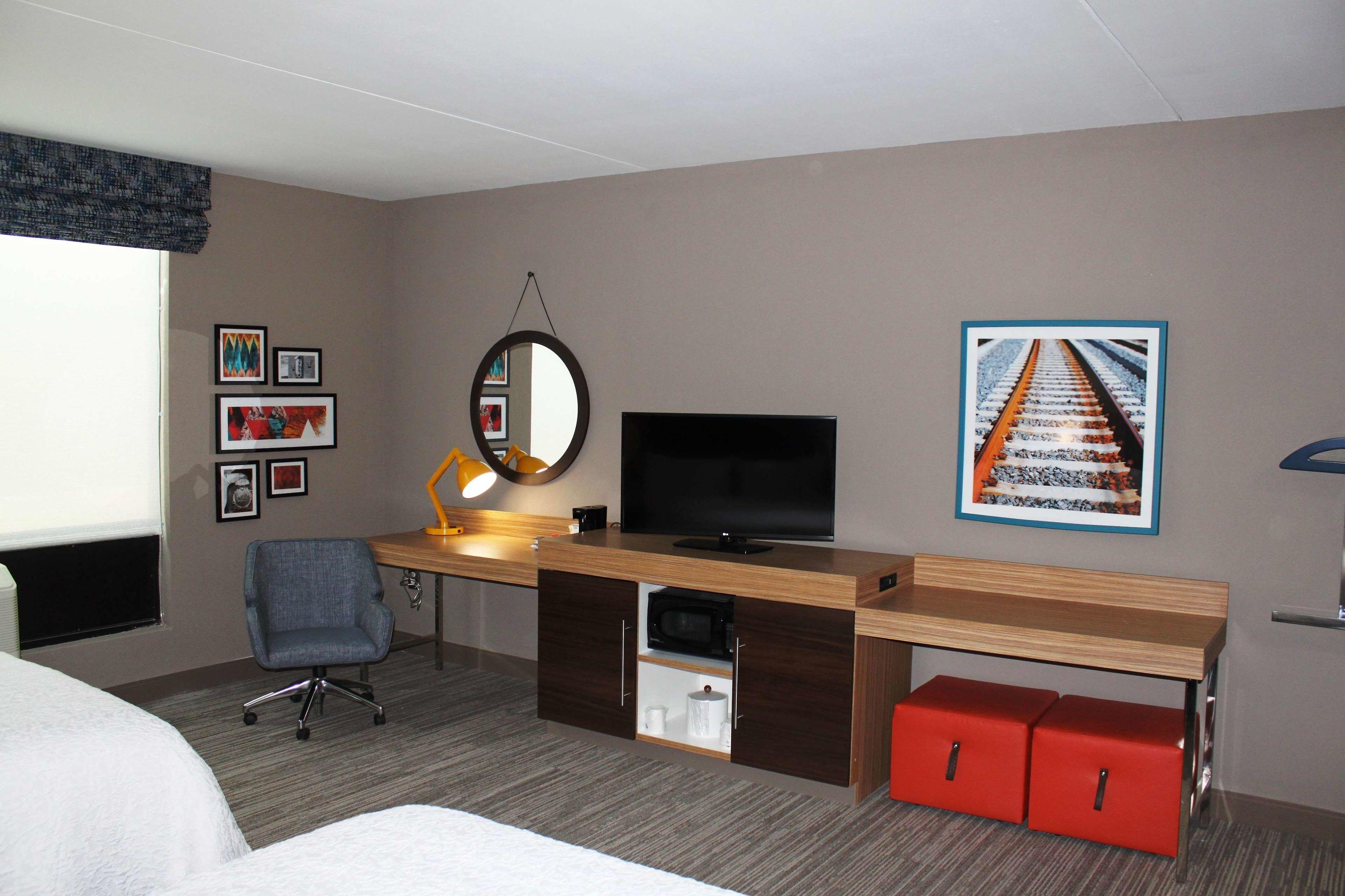 Hampton Inn Forsyth — photo 4