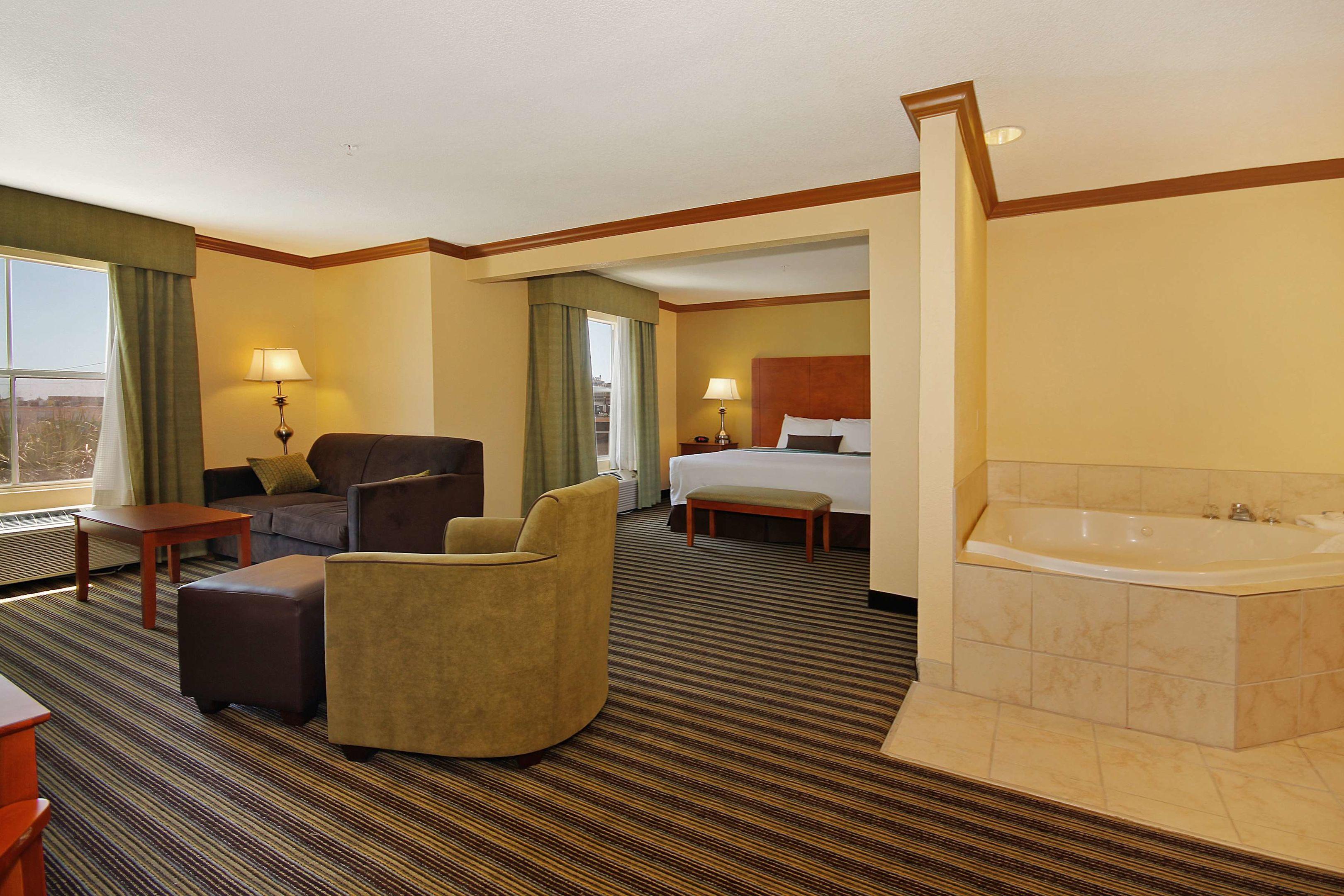 Best Western Plus Seawall Inn & Suites by the Beach — photo 4