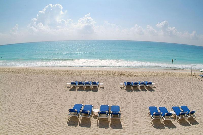 GR Solaris Cancun — photo 3