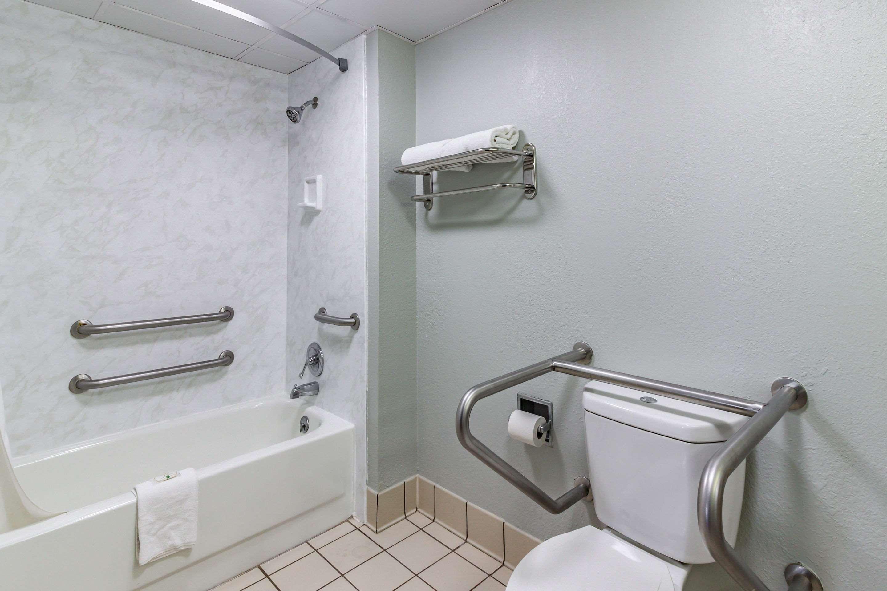 Quality Inn — photo 5