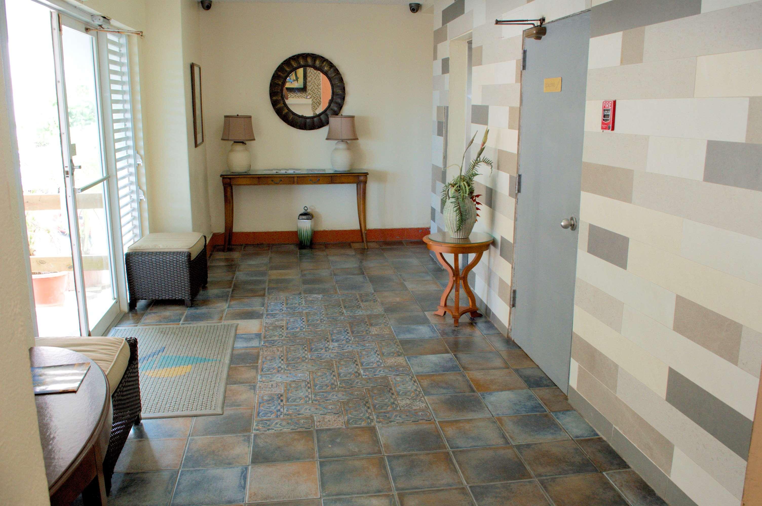 Sandy Beach Hotel — photo 4