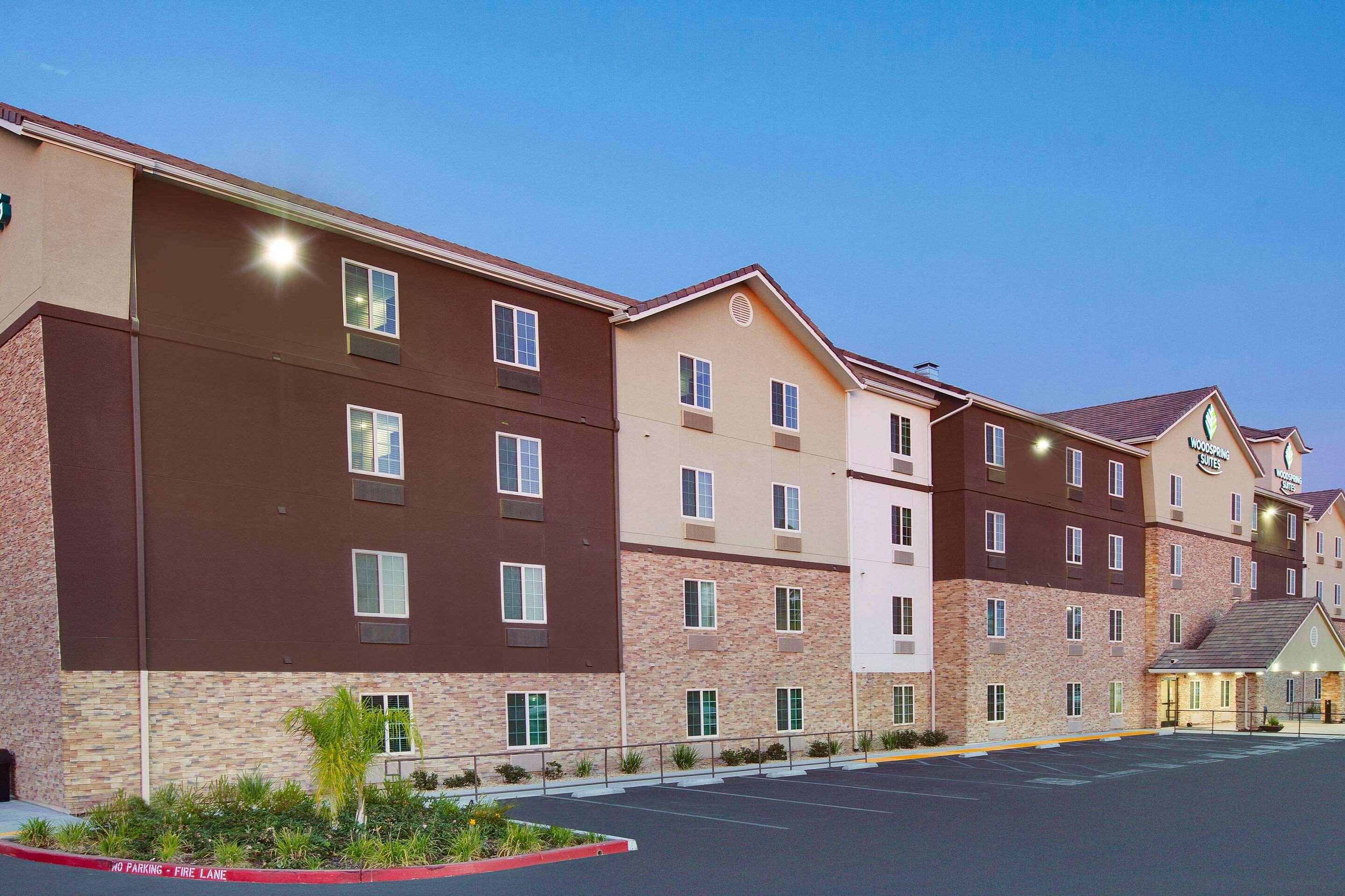 Woodspring Suites Bakersfield Airport