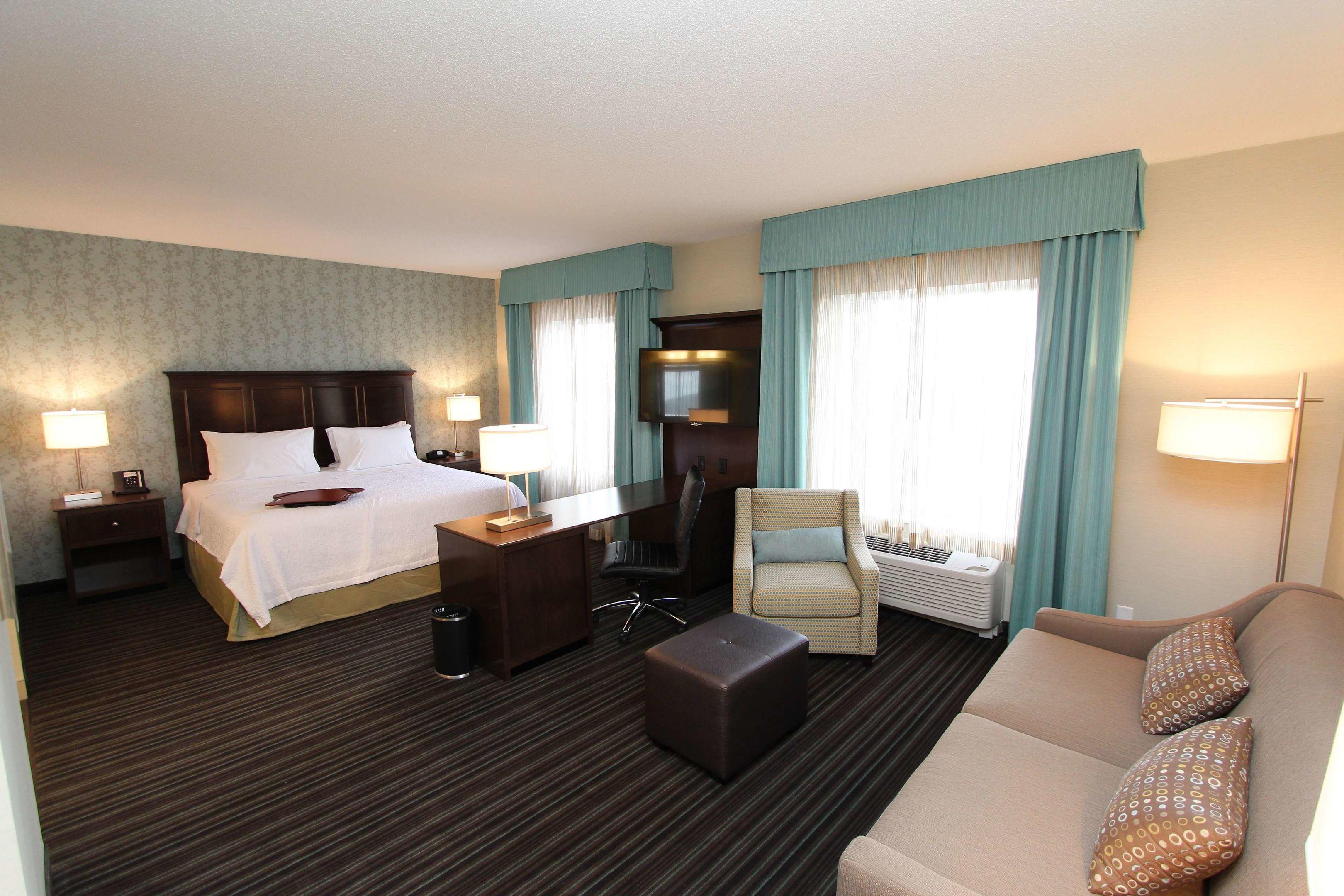 Hampton Inn & Suites by Hilton St. John's Airport — photo 4