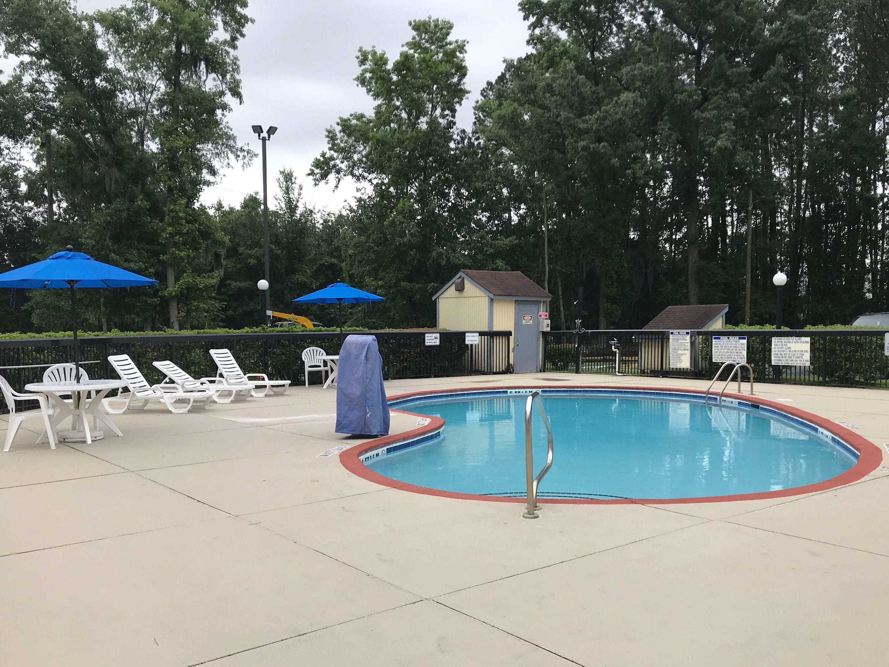 Motel 6 Savannah Midtown — photo 3
