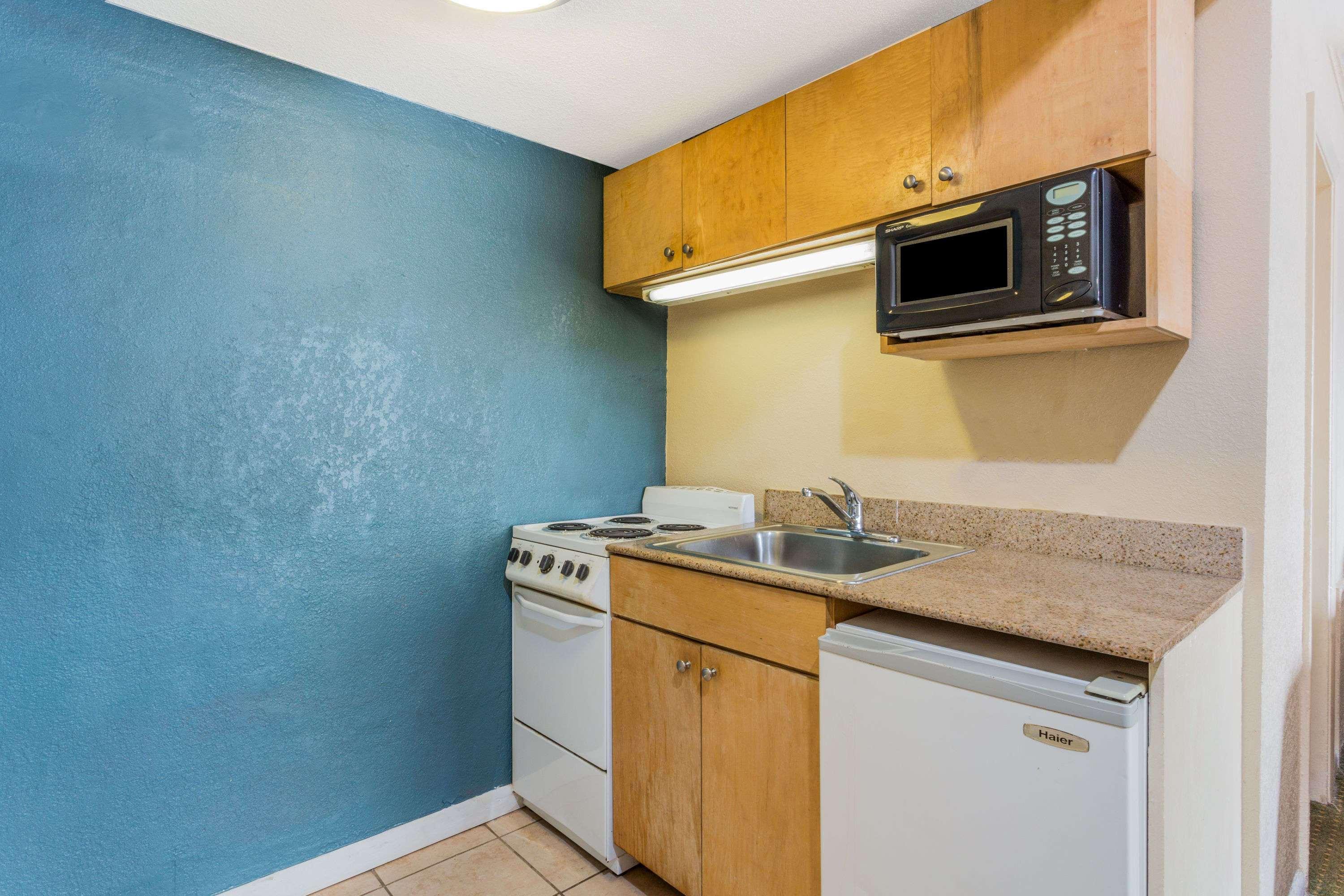 Travelodge Virginia Beach — photo 4